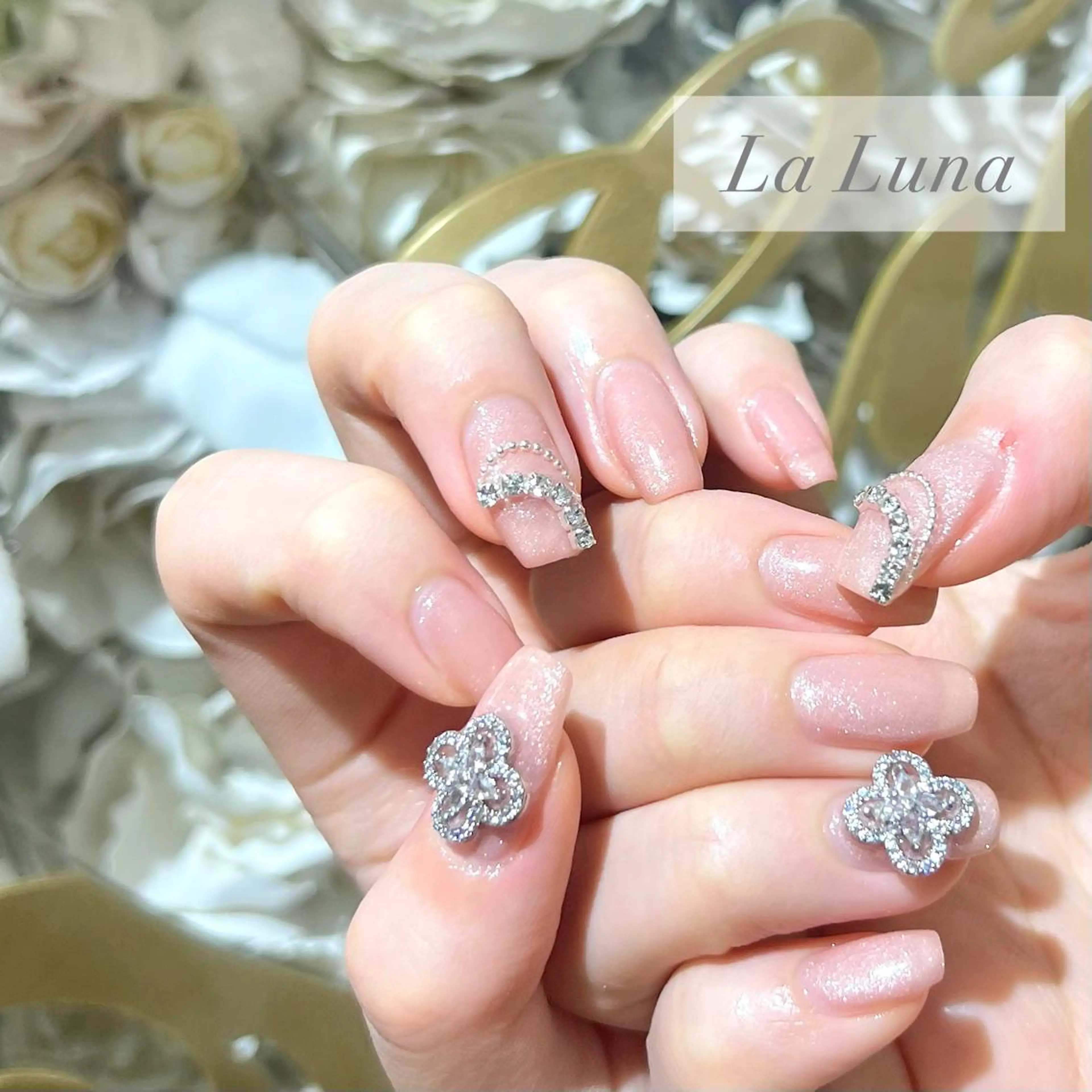 ネイル ハンドネイル ＬａＬｕｎａ🌙 natsukiのネイルデザイン