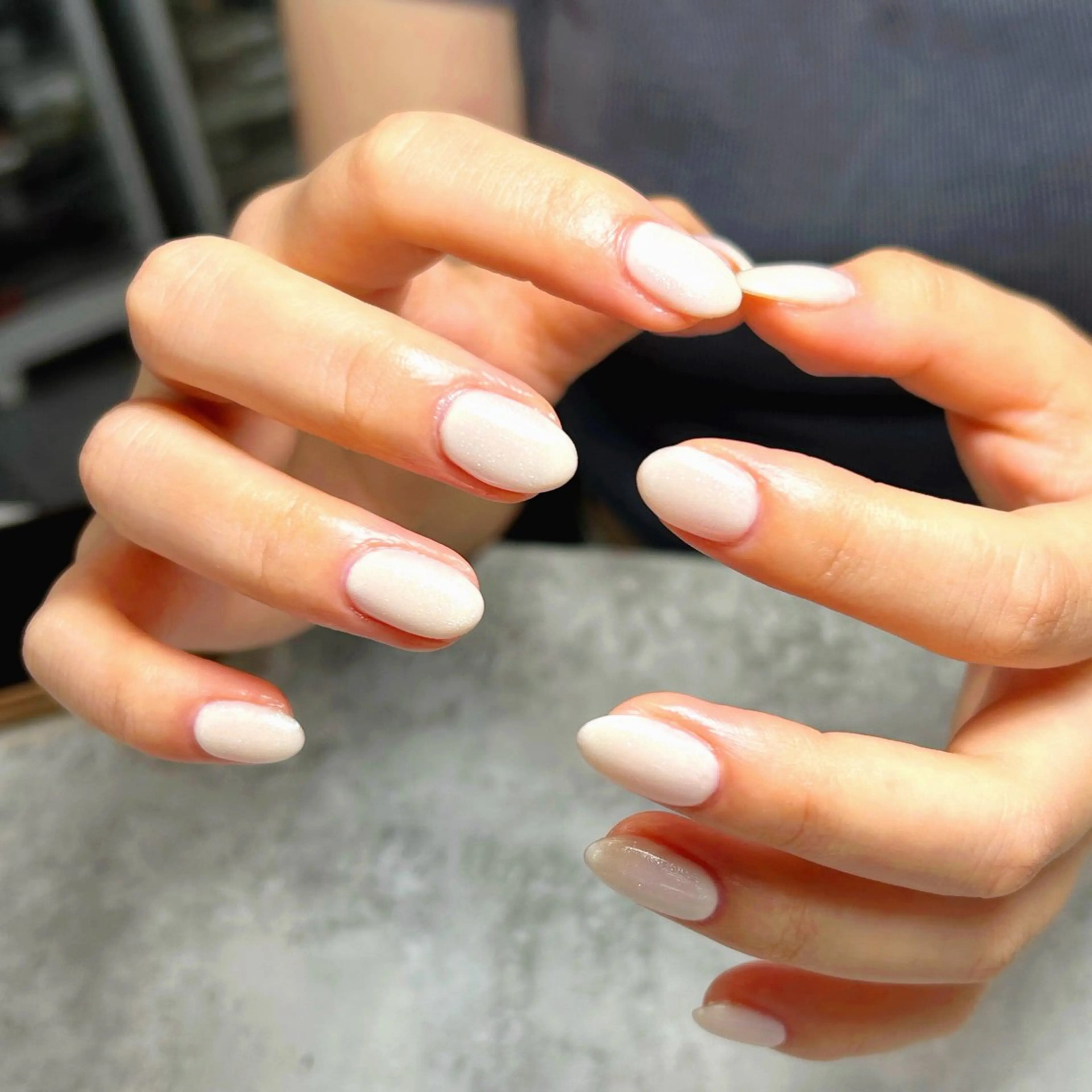 ネイル ワンカラーネイル ホワイト MEGUMI 🌙WOLTOKYOのネイルデザイン