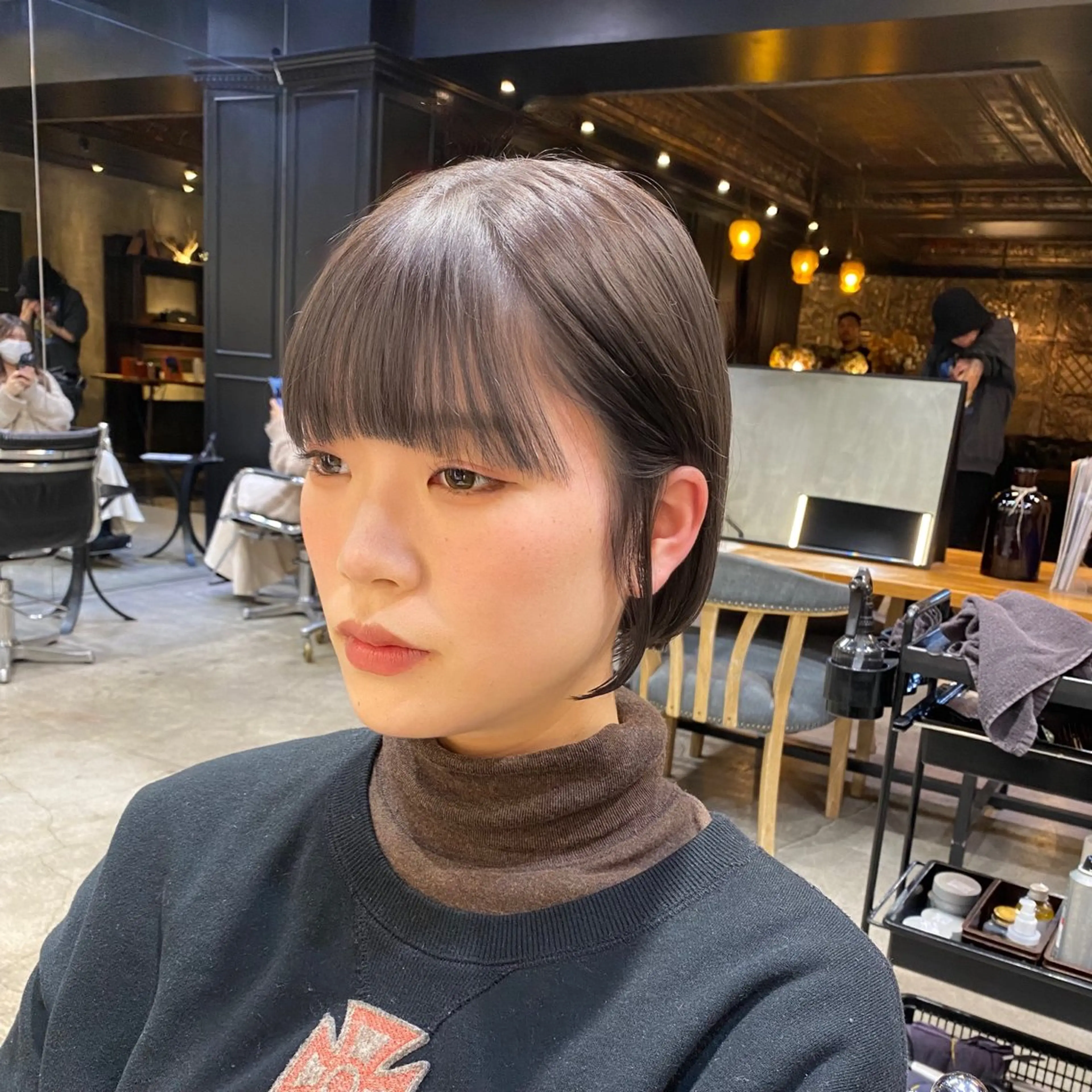 ショート カラー ショートボブ アッシュ アッシュブラウン ブラウンカラー ボブ カット ヘアカラー ブリーチなしダブル カラー🧸🐺陽介のヘアスタイル