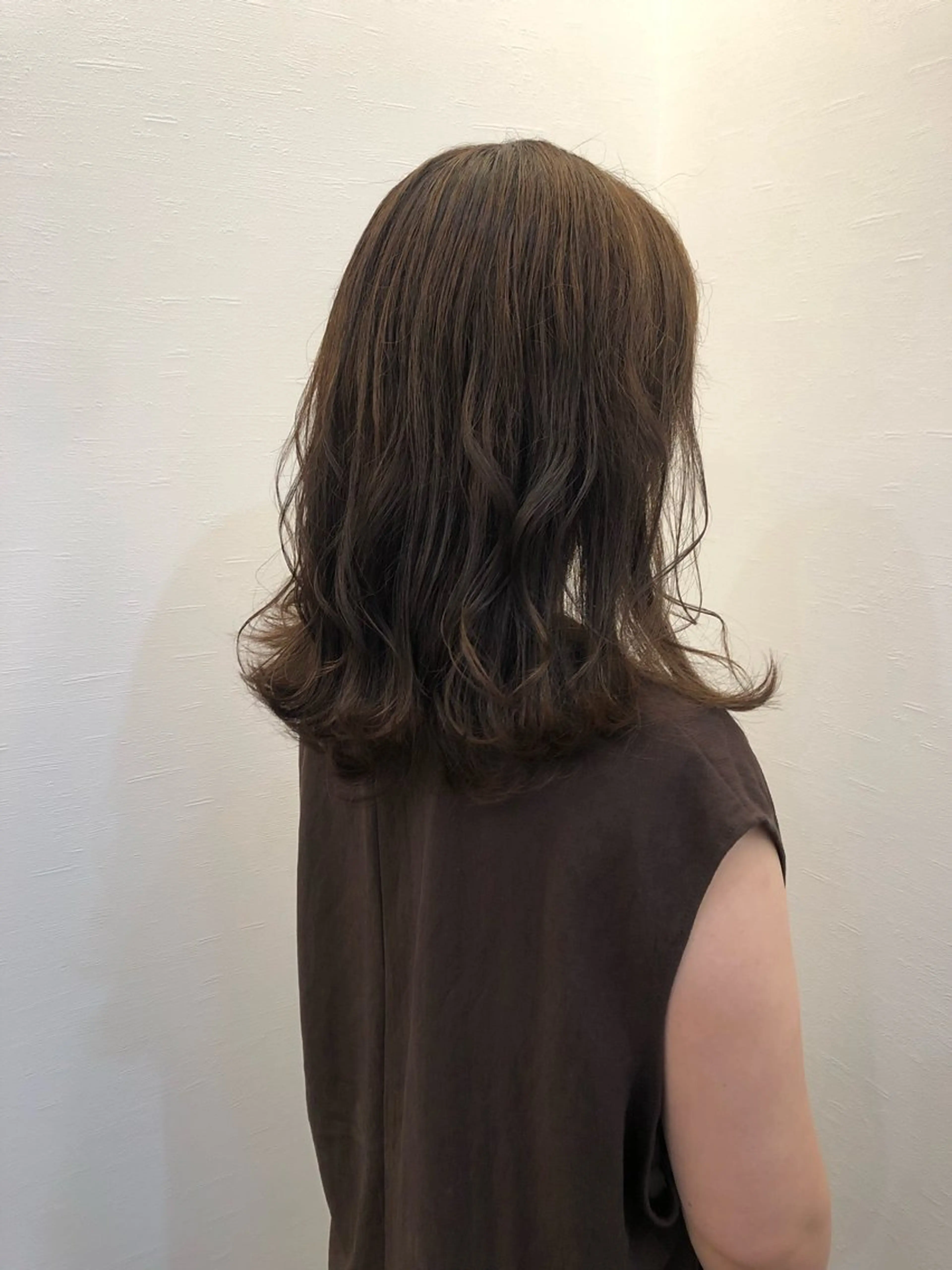 カラー Ruang所属・ツノガイ エリのヘアスタイル