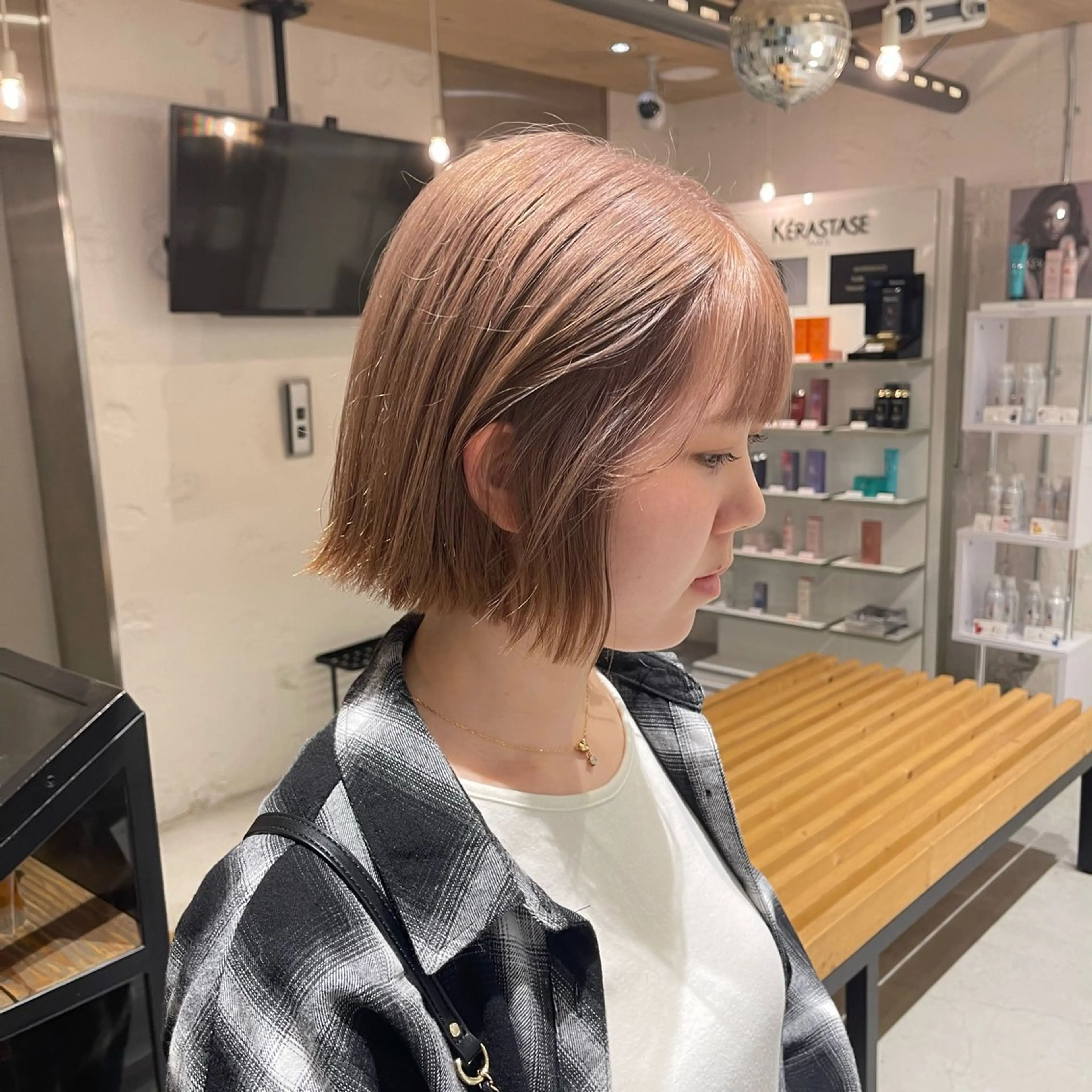 ショート カラー ヘアカラー トリートメント lunty miichiのヘアスタイル
