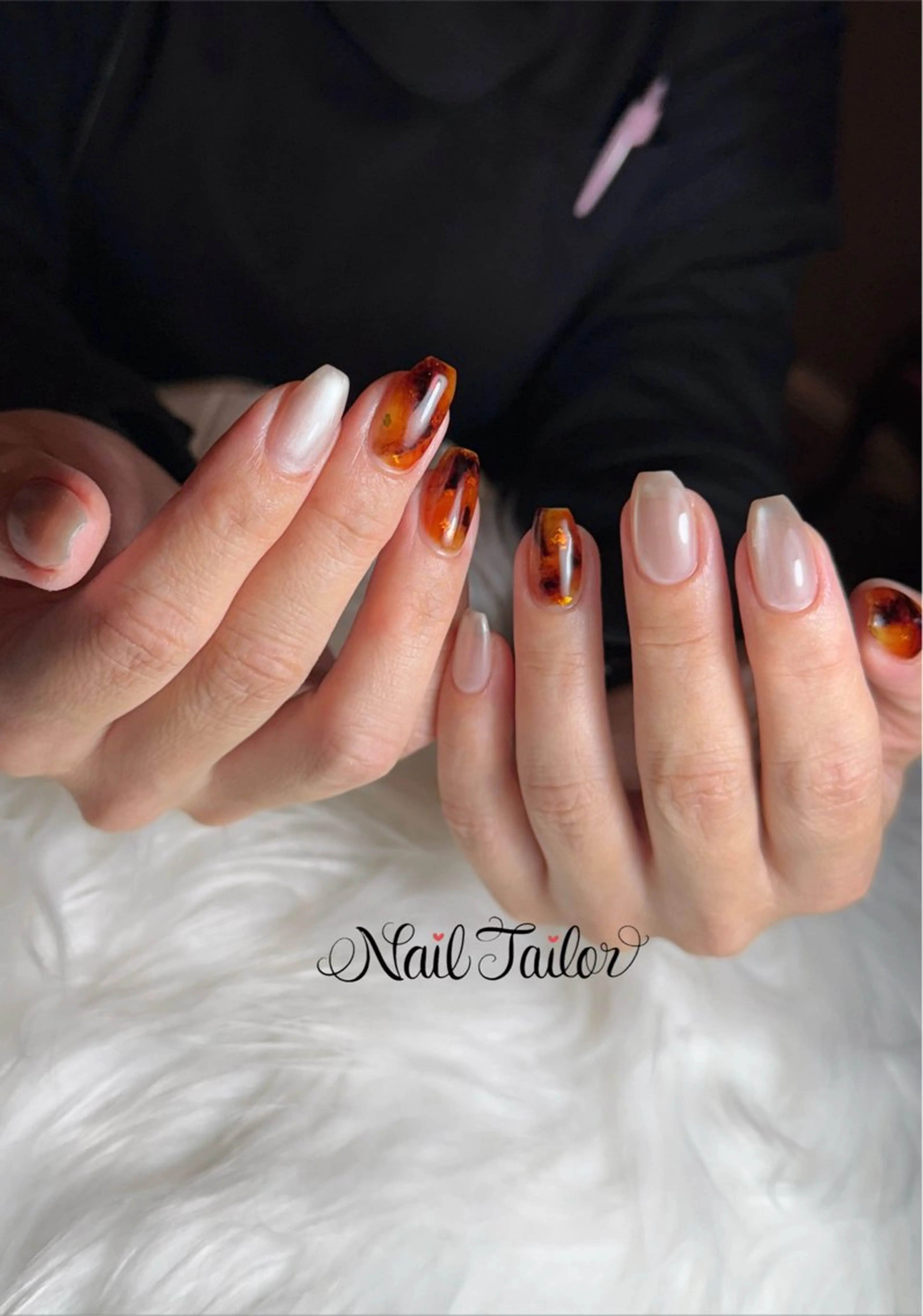 ネイル べっ甲ネイル ブラウン ゴールド マグネットネイル ニュアンスネイル ハンドネイル 〜Nail Tailor〜　ネイルテイラー所属・NailTailor ネイルテイラーのネイルデザイン