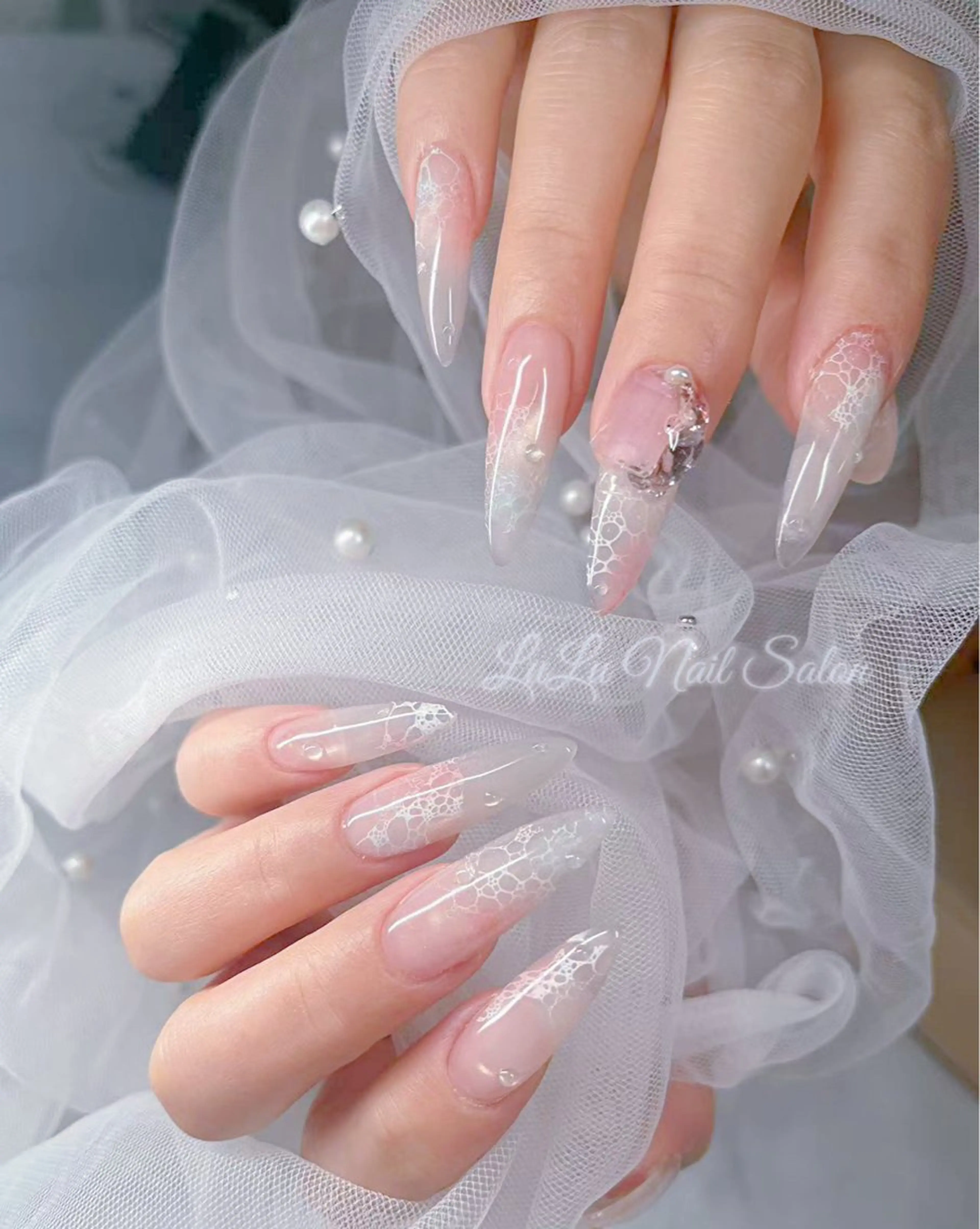 ネイル ハンドネイル LULU Nail  Salon 新宿所属・LU LU NailSalonのネイルデザイン