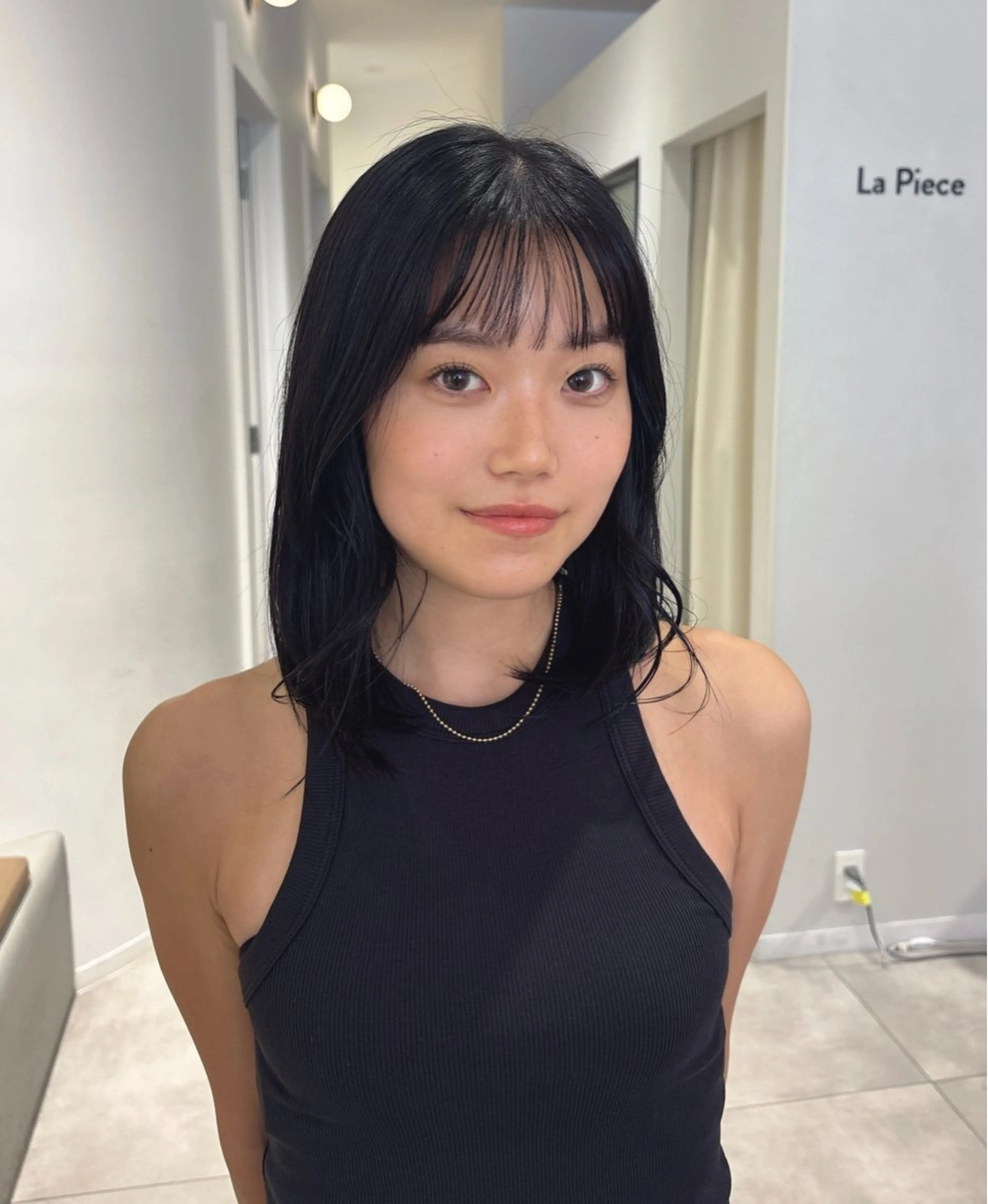 セミロング ヘアカラー 暖色カラー モデル募集中MICOのヘアスタイル