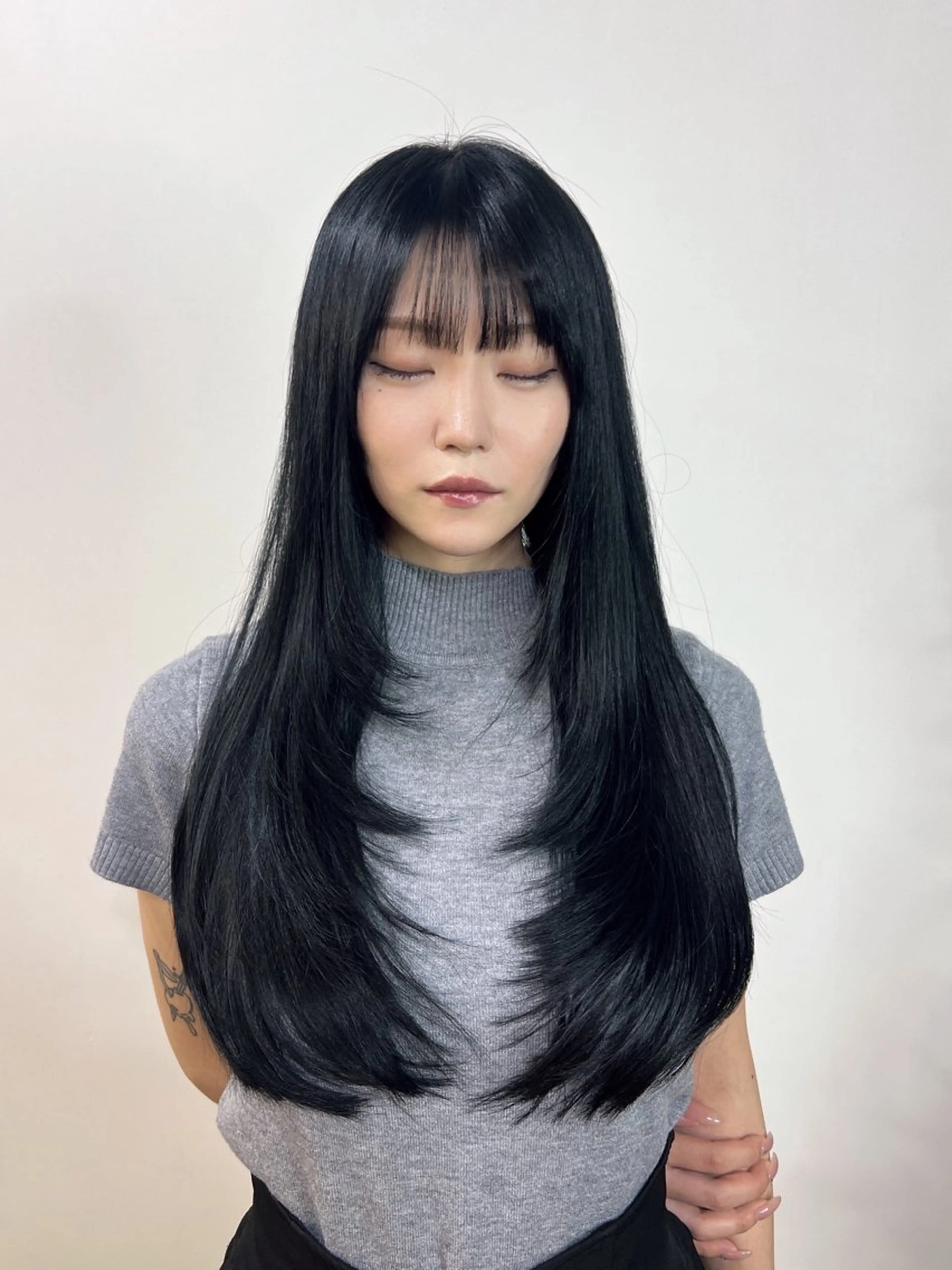 ロング カラー 韓国風ヘア 似合わせカット 小顔カット カット 縮毛矯正 トリートメント 韓国レイヤー×透明感 髪質改善　武田涼のヘアスタイル