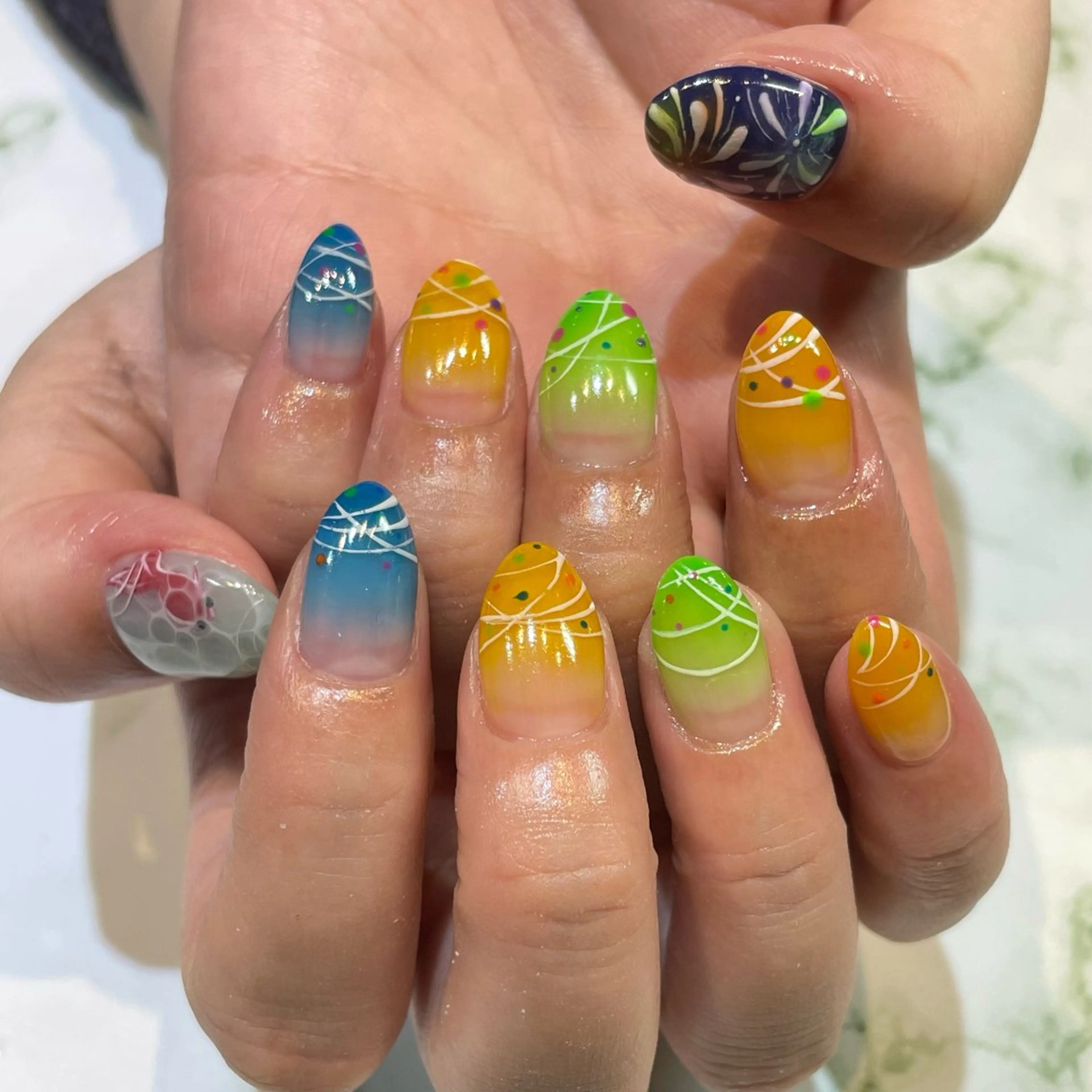 ネイル ヨーヨーネイル ハンドネイル 糀屋 彩奈のネイルデザイン
