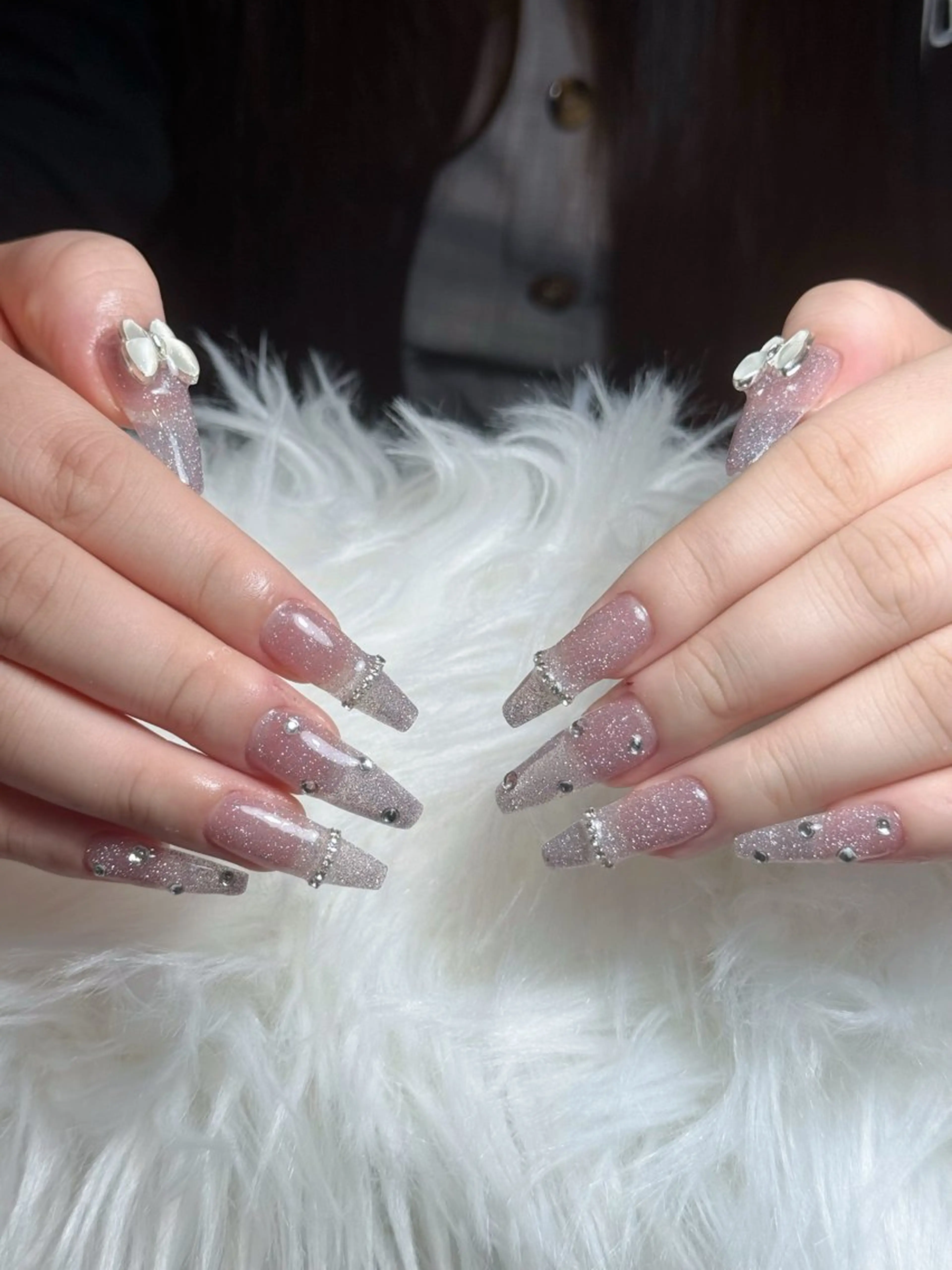 ネイル フレンチネイル ジェルネイル キラキラネイル 韓国ネイル マグネットネイル Julli nail studio所属・Julli NailStudioのネイルデザイン