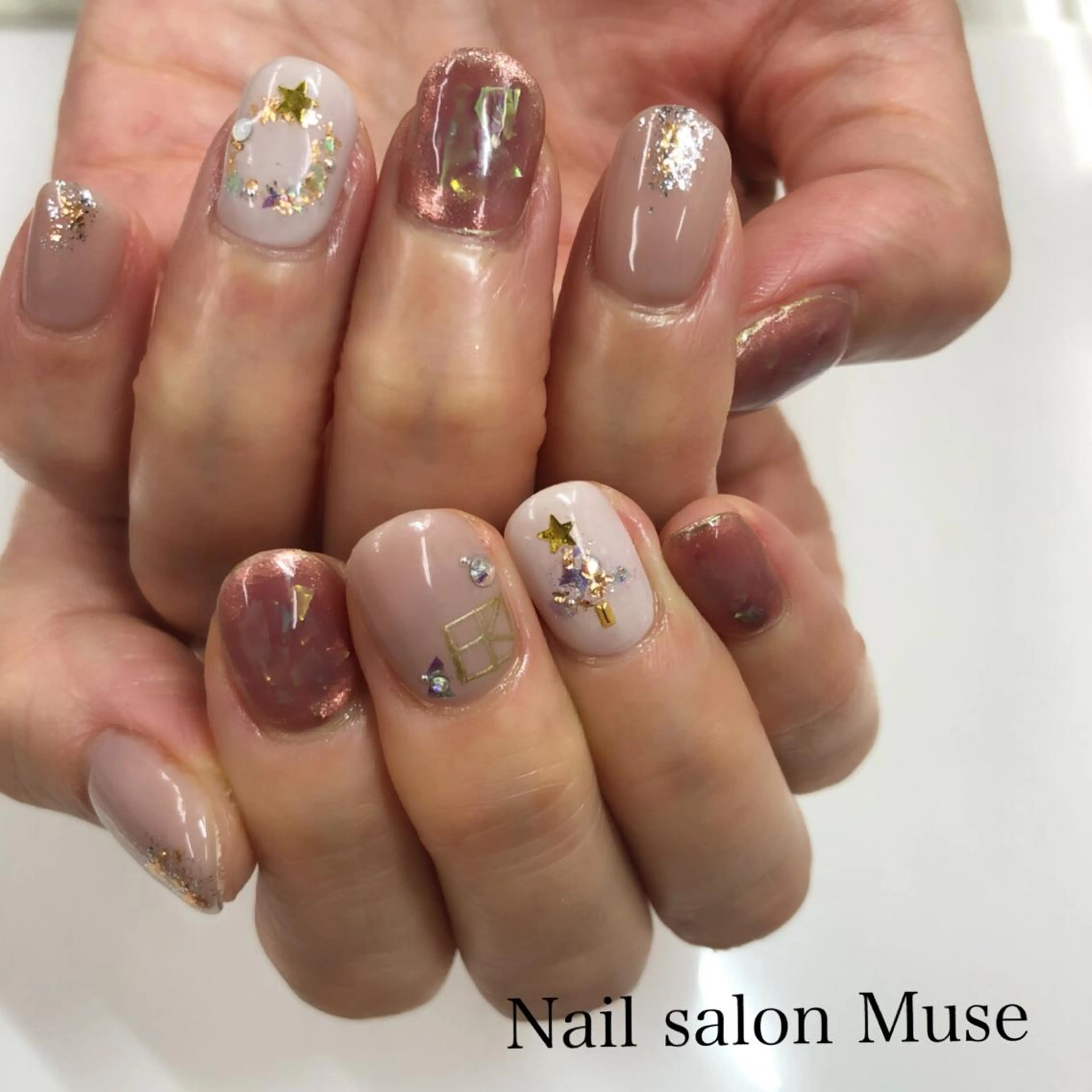 ネイル アートネイル 冬ネイル クリスマス ハンドネイル Nail salon Museのネイルデザイン