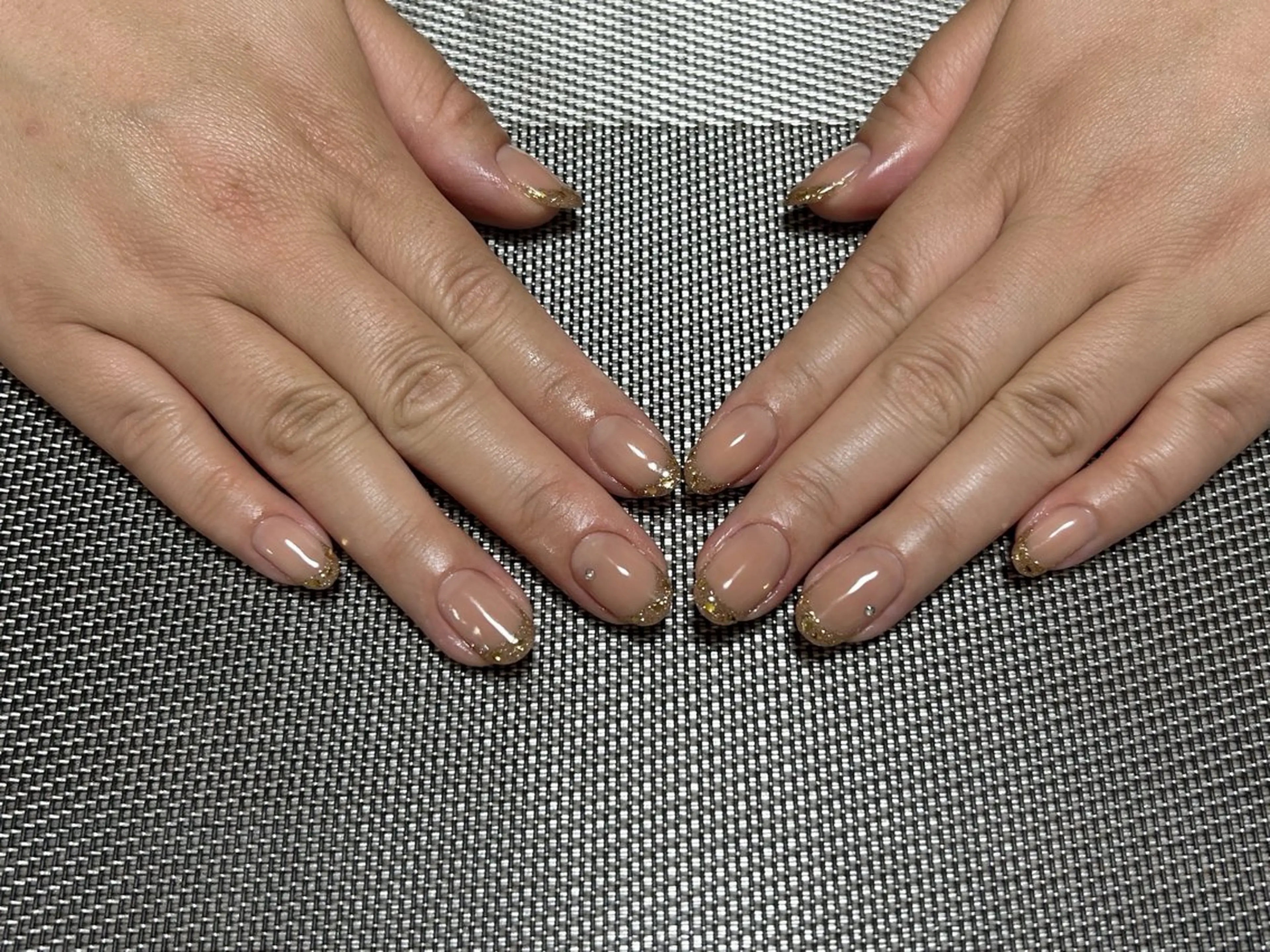 ネイル フレンチネイル ガラスフレンチ キラキラネイル オフィスネイル ハンドネイル i nailのネイルデザイン