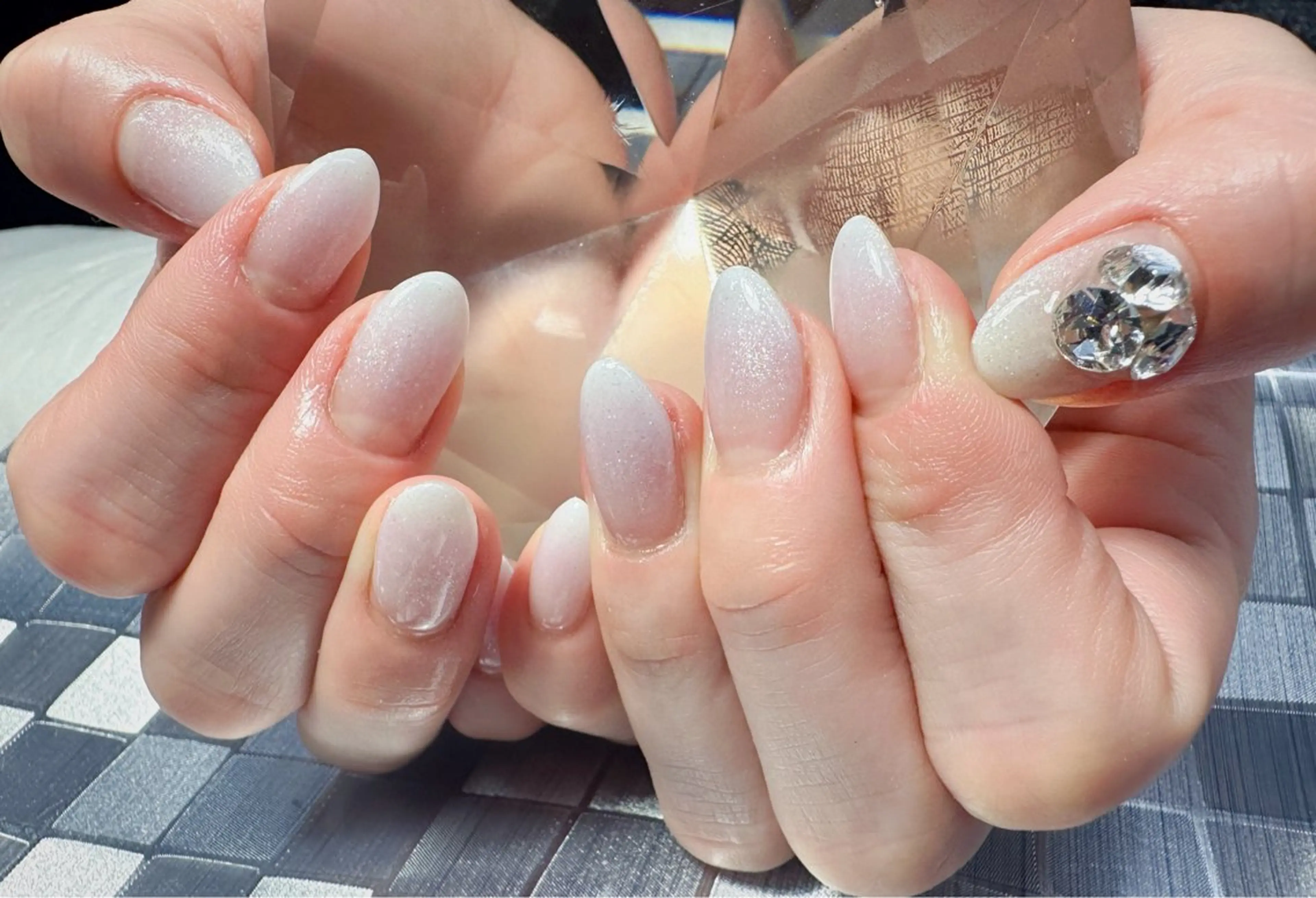 ネイル ストーンネイル ハンドネイル Regulus 光田のネイルデザイン