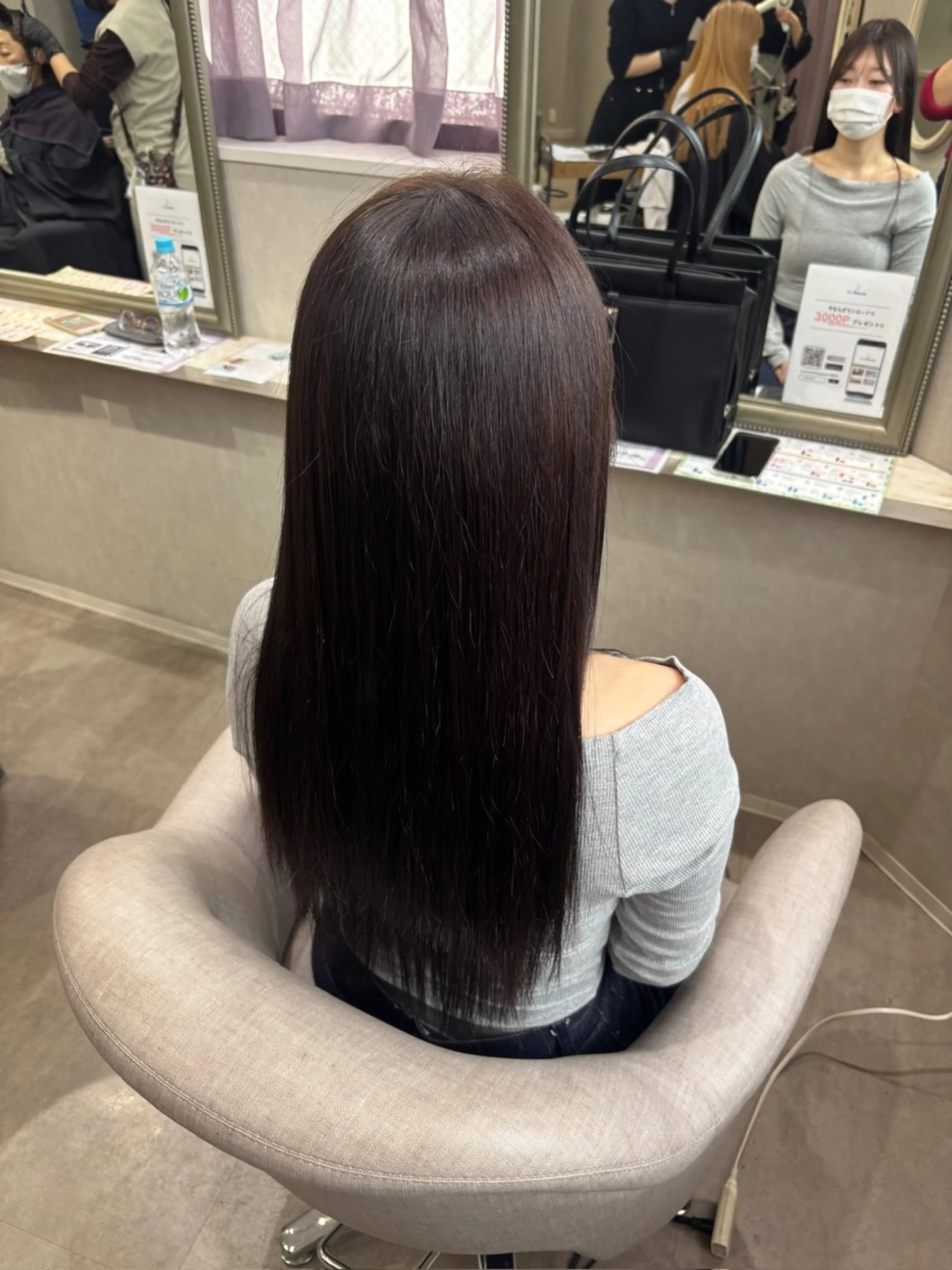 ロング ヘアカラー 縮毛矯正 トリートメント aika .のヘアスタイル