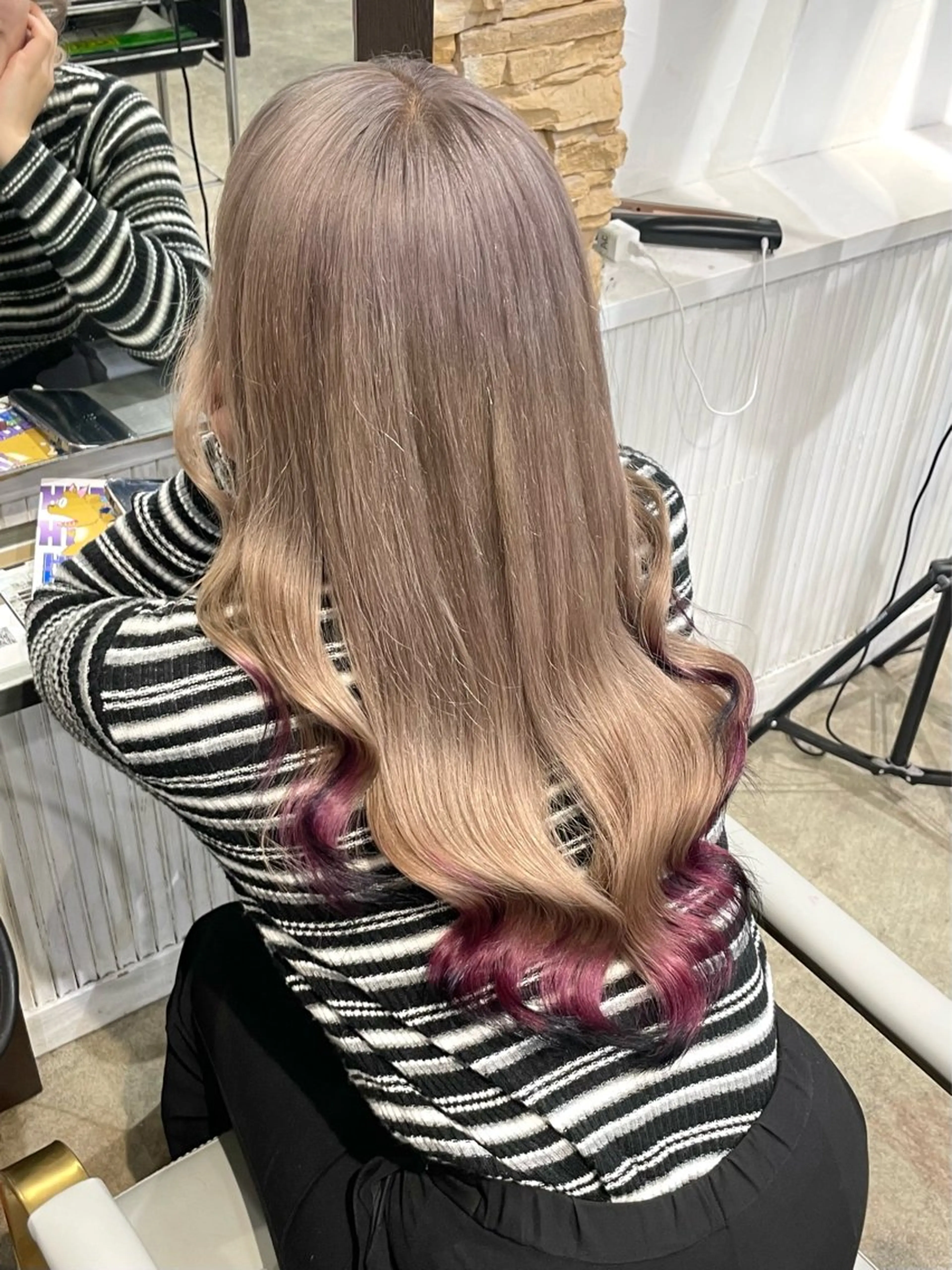 ロング カラー ブリーチ デザインカラー ハイトーンカラー ANKHCROSS池袋店 【アンククロス】所属・アンククロス ななみのヘアスタイル