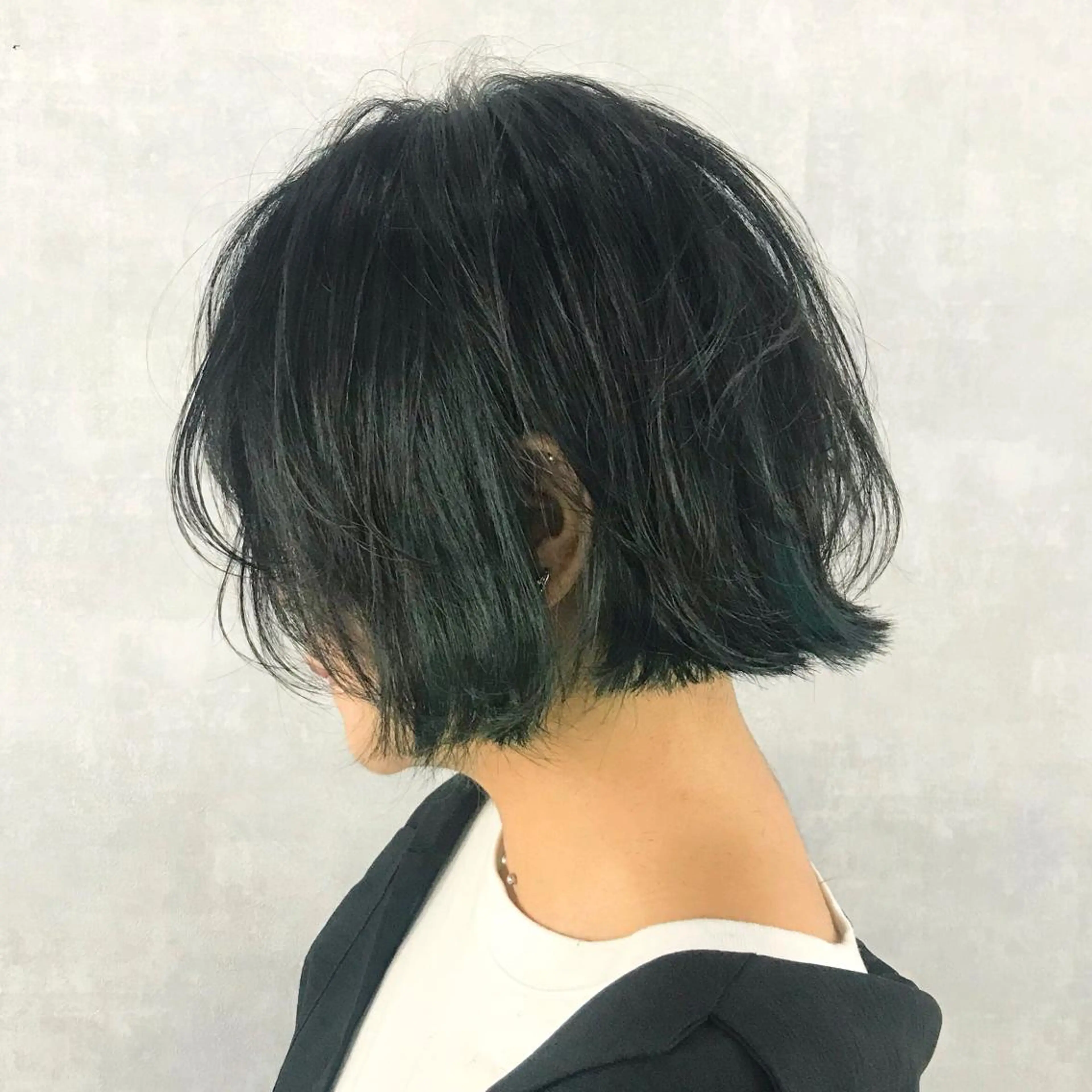 ショート カラー ボブレイヤー ブリーチ ボブ タンバルモリ ムルギョル巻き サロウィン所属・K-POP好き美容師 🇰🇷Kai.Yのヘアスタイル