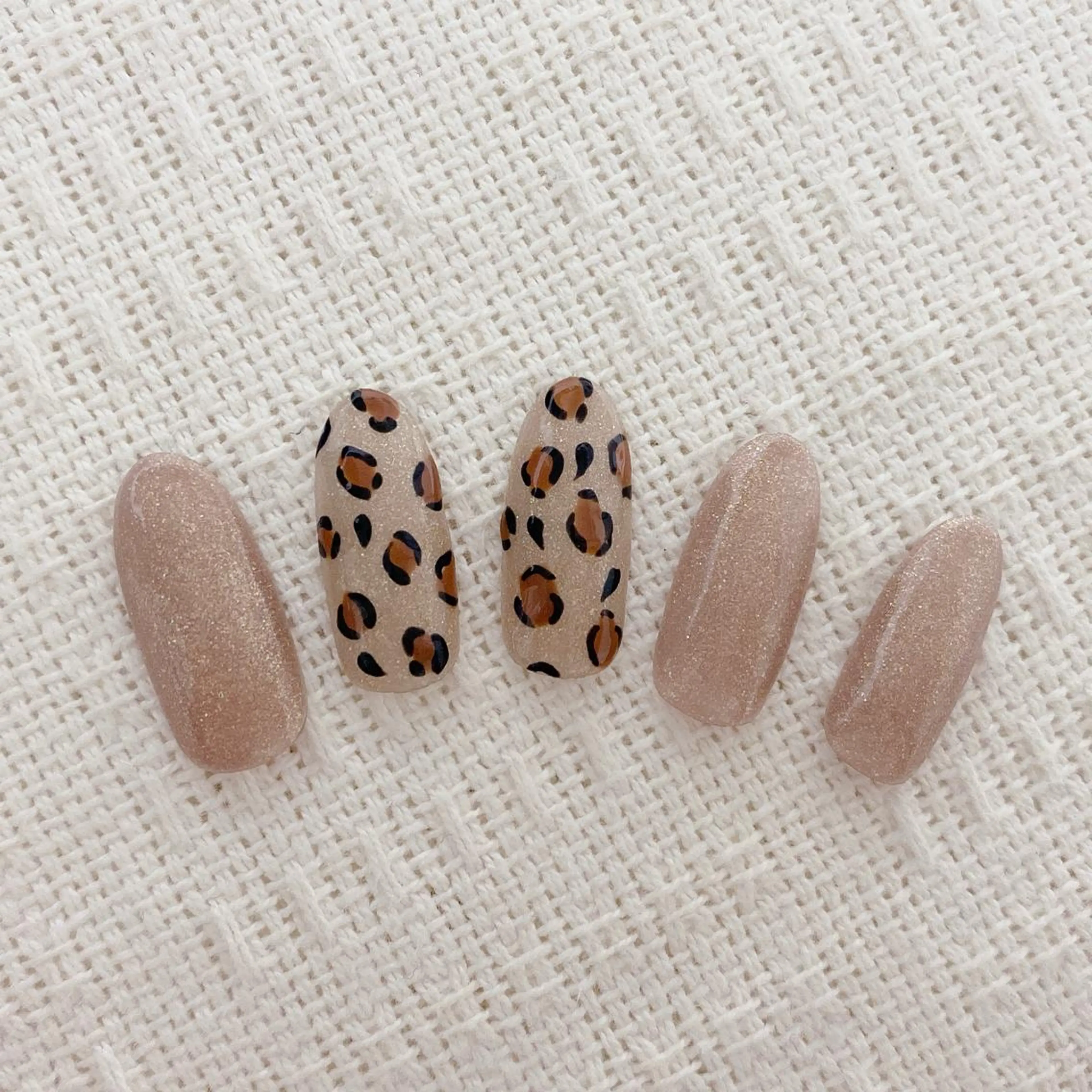 ネイル アニマル柄 atelier moamのネイルデザイン