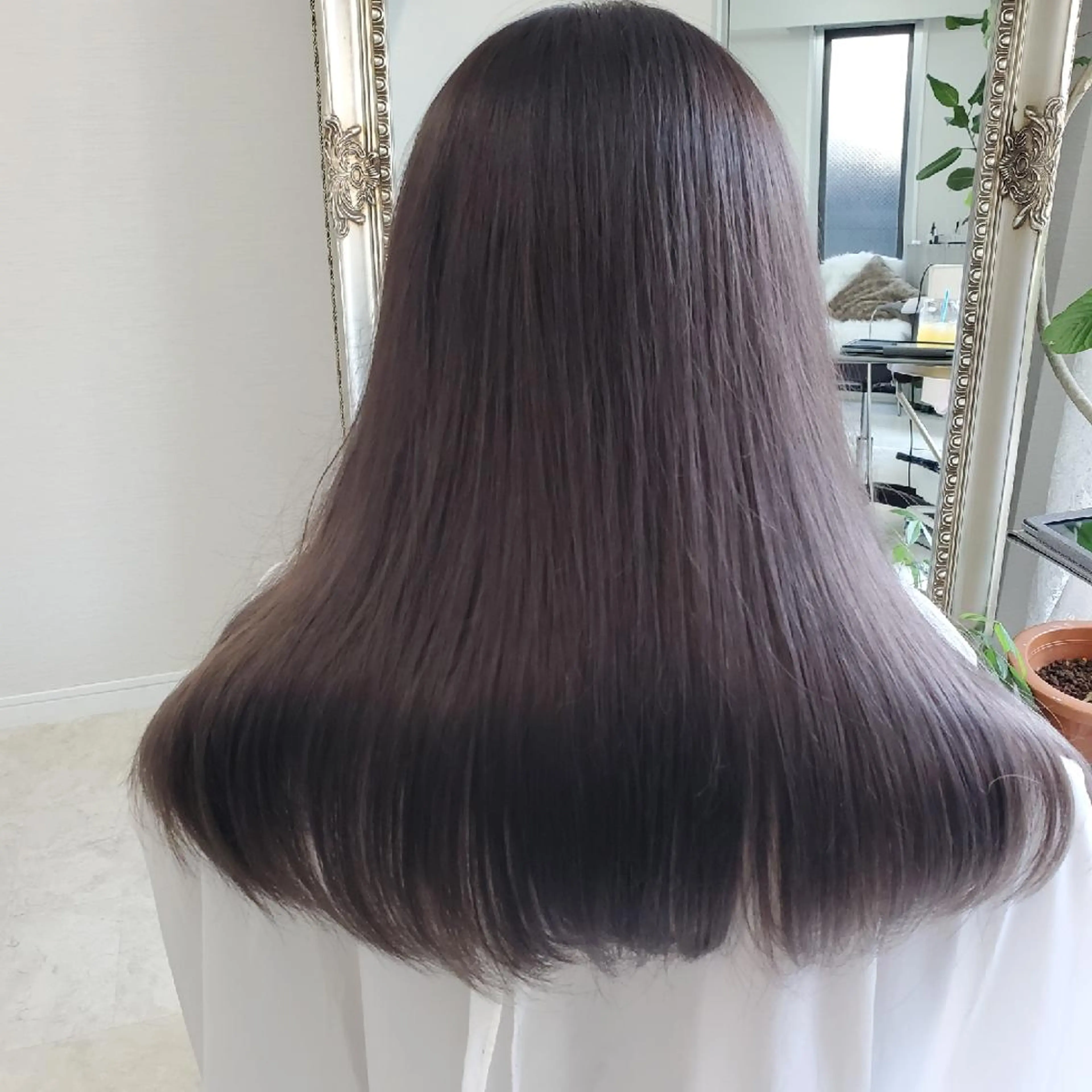 セミロング カラー アッシュ ブリーチ ラベンダーカラー See by merのマツエク・マツパデザイン