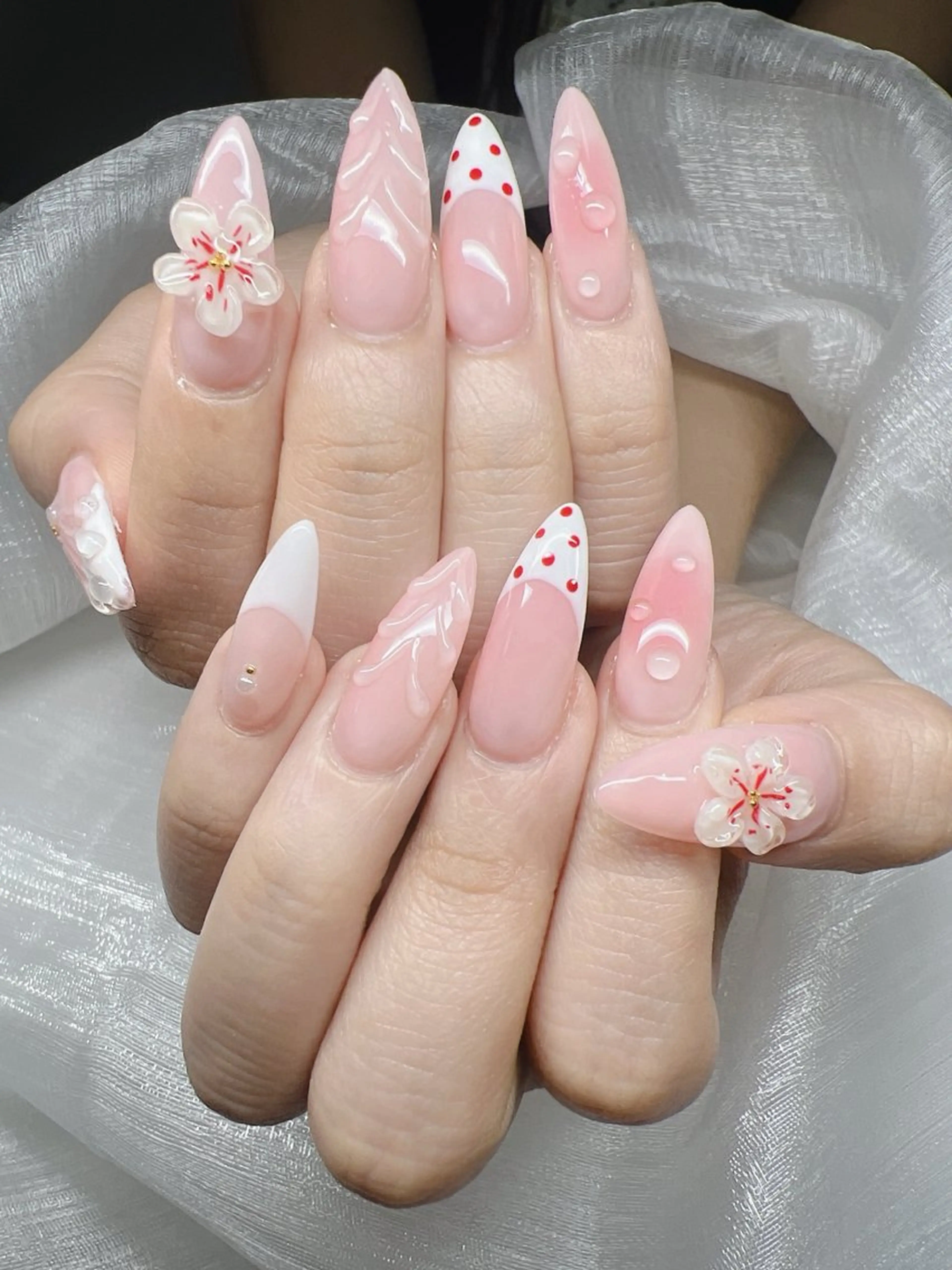 ネイル 長さ出し グラデーション キラキラネイル マグネットネイル ニュアンスネイル ハンドネイル Lee Nails チップ長さだし専門店のネイルデザイン