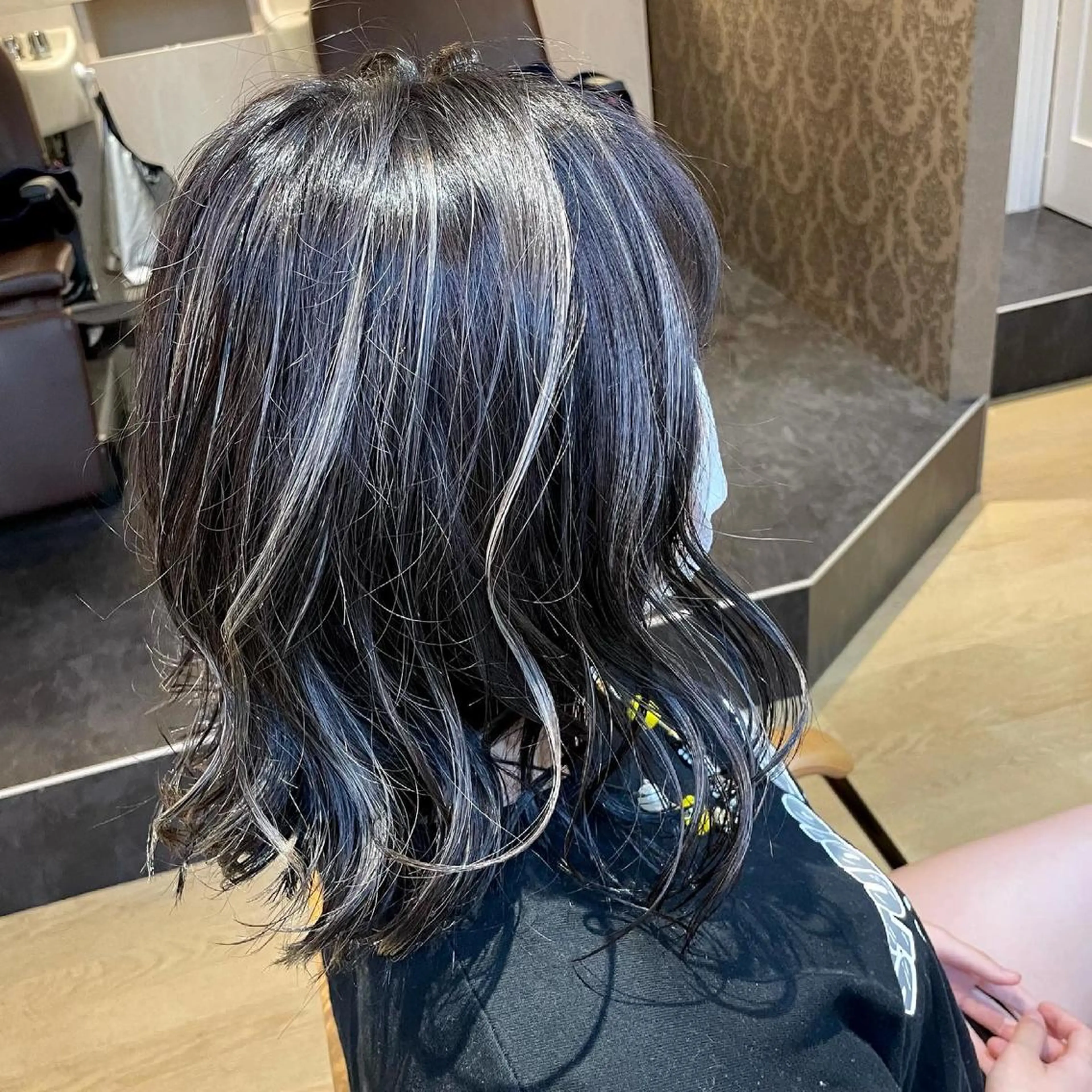 ミディアム カラー ハイライトカラー ハイライト カット ヘアカラー トリートメント ✨シルクストレート✨ 美髪髪質改善Yukiのヘアスタイル