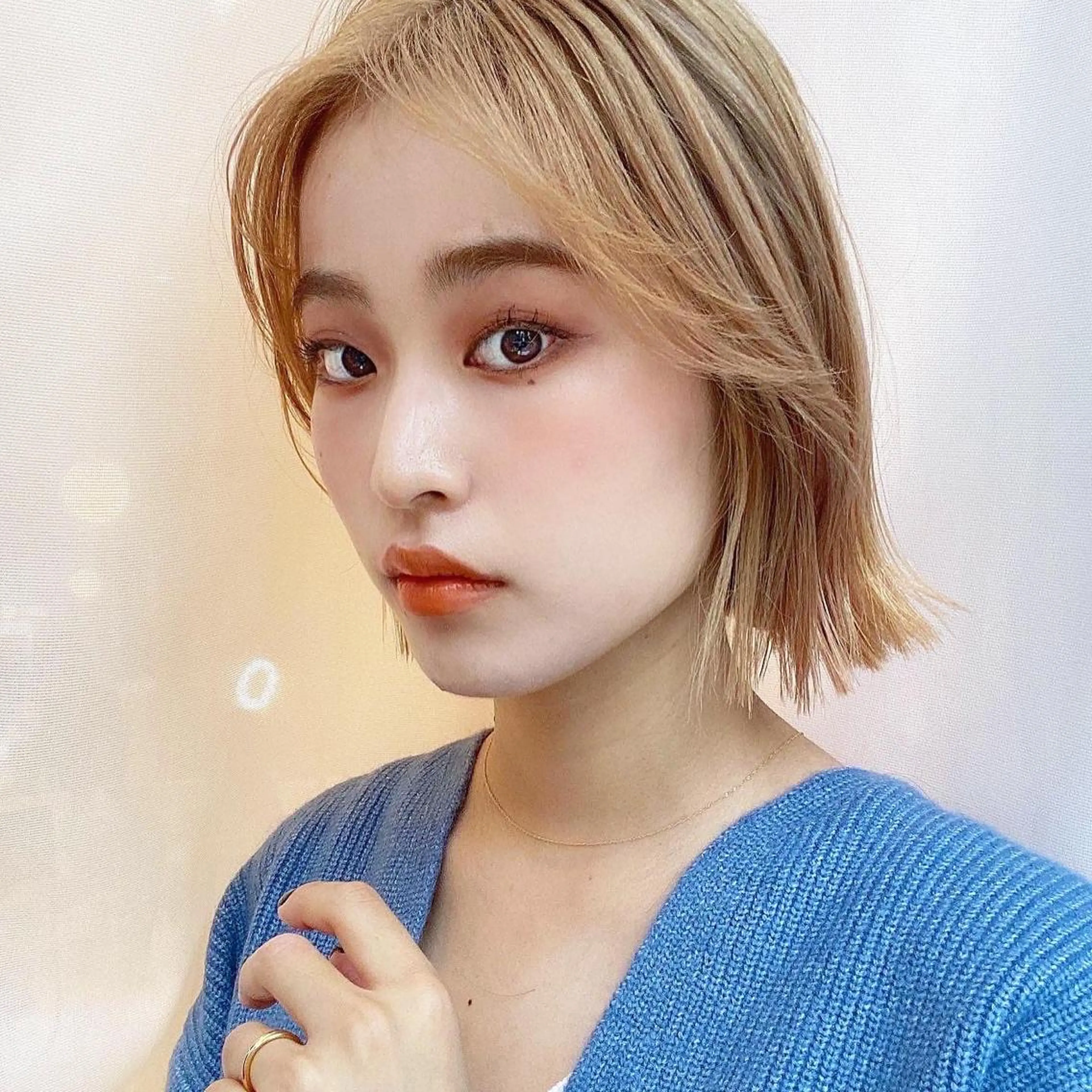 ショート カラー ブリーチ ヘアカラー トリートメント ヘアセット レイヤー専門家 ダブルカラー修のヘアスタイル