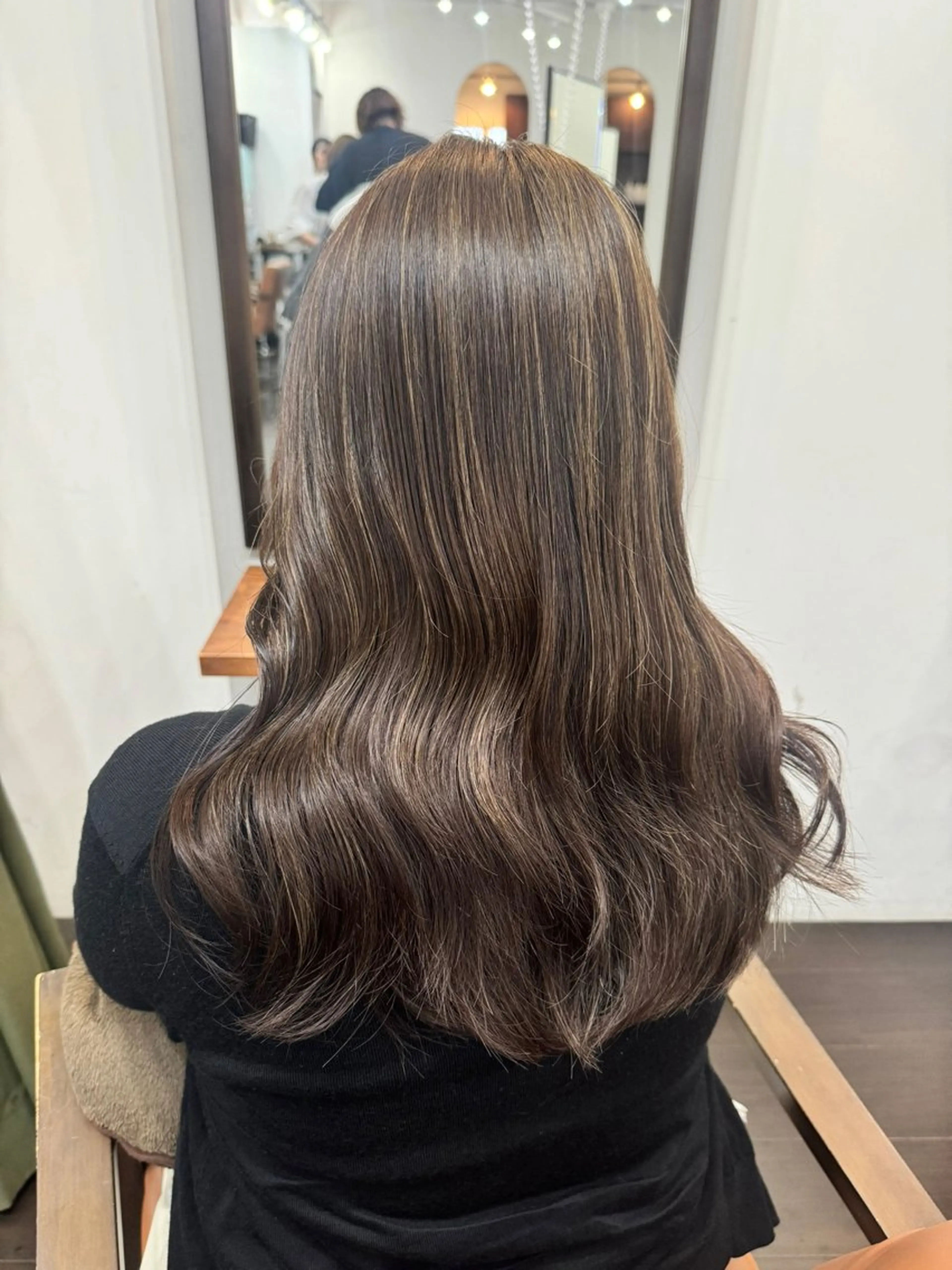 ロング カット ヘアカラー トリートメント 難波 茜のヘアスタイル