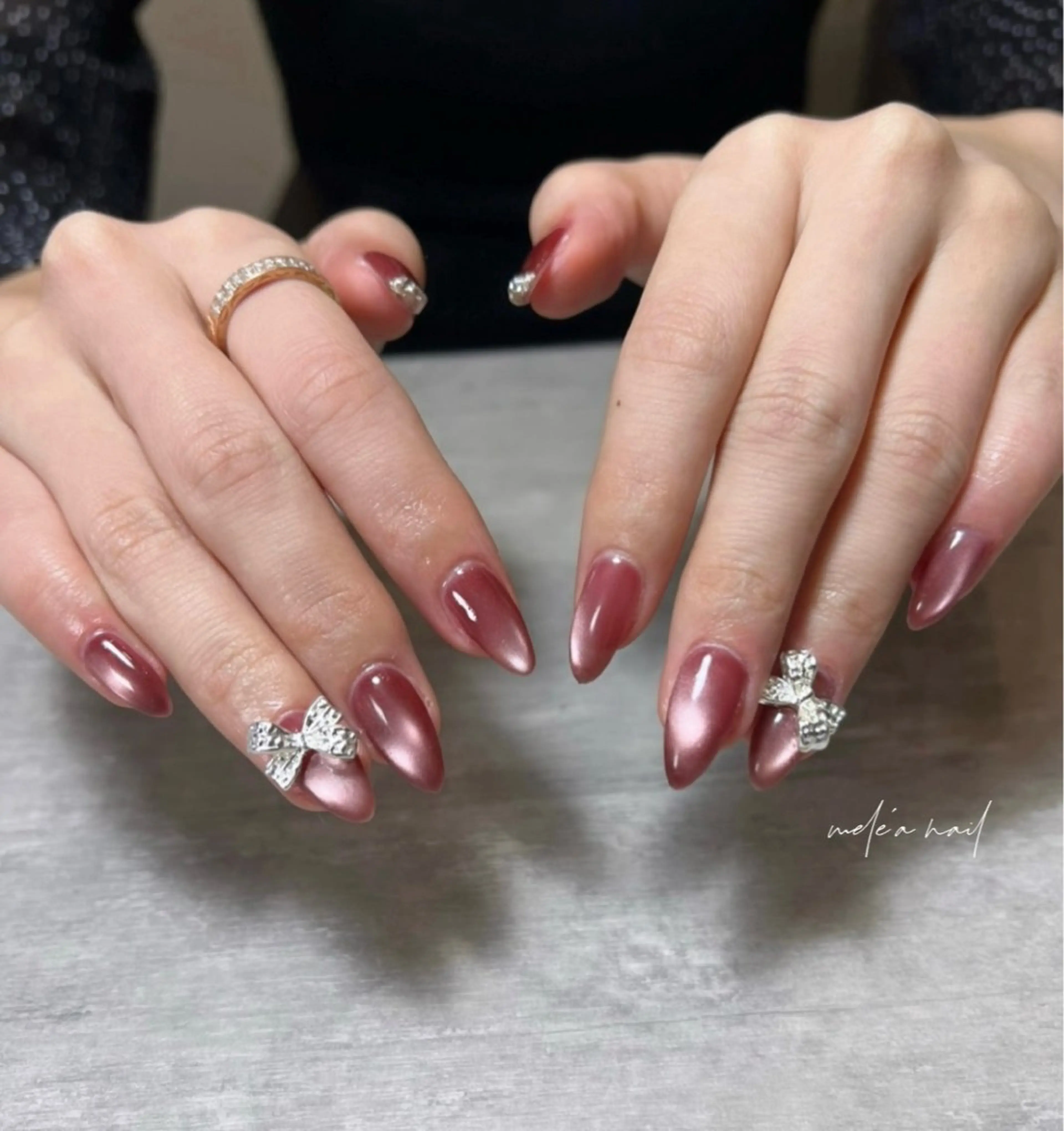 ネイル マグネットネイル リボン ハンドネイル miho meléanailのネイルデザイン