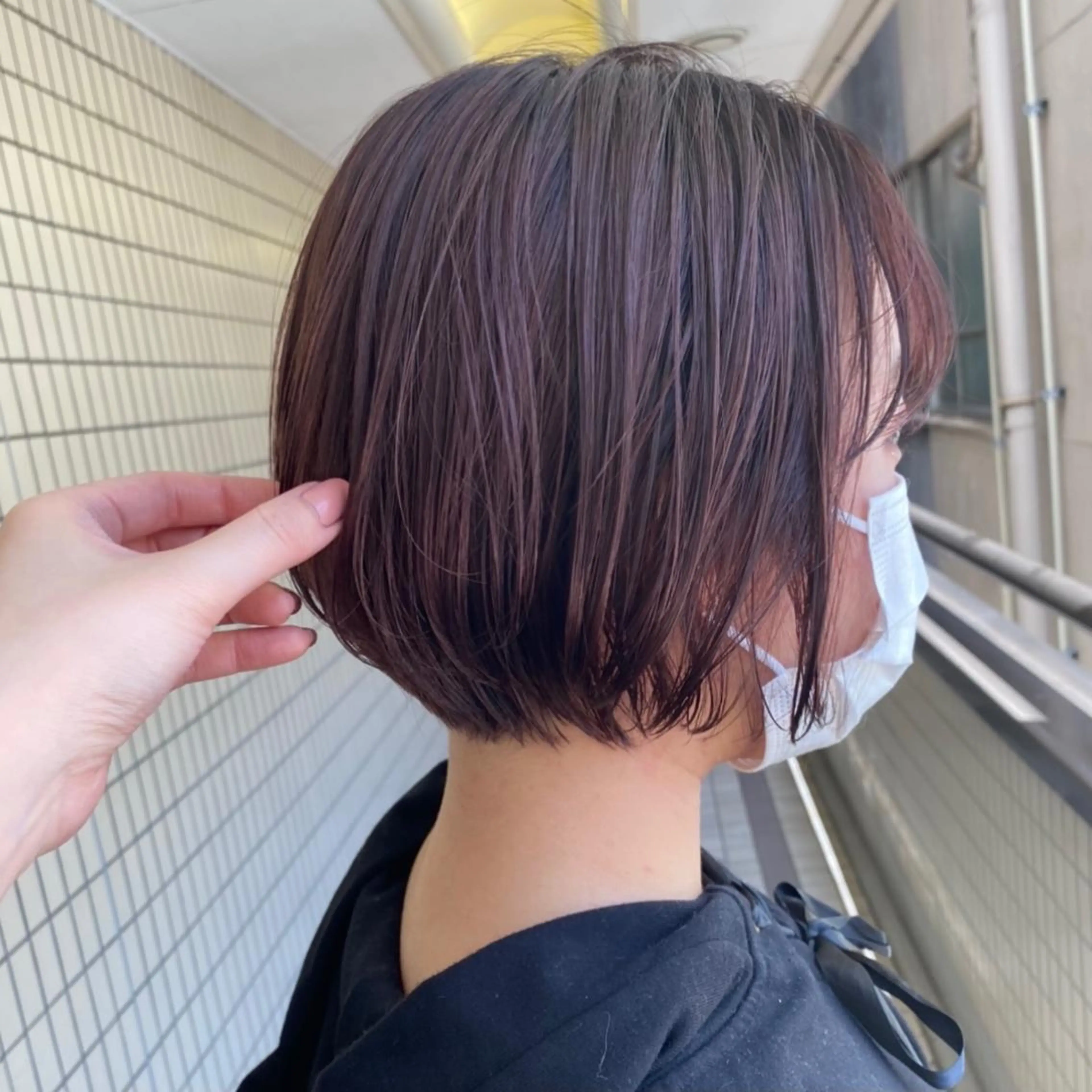 ショート カラー ショートボブ ブリーチ ブリーチなしカラー ピンクカラー バイオレットカラー パーマ美容師 hanaのヘアスタイル