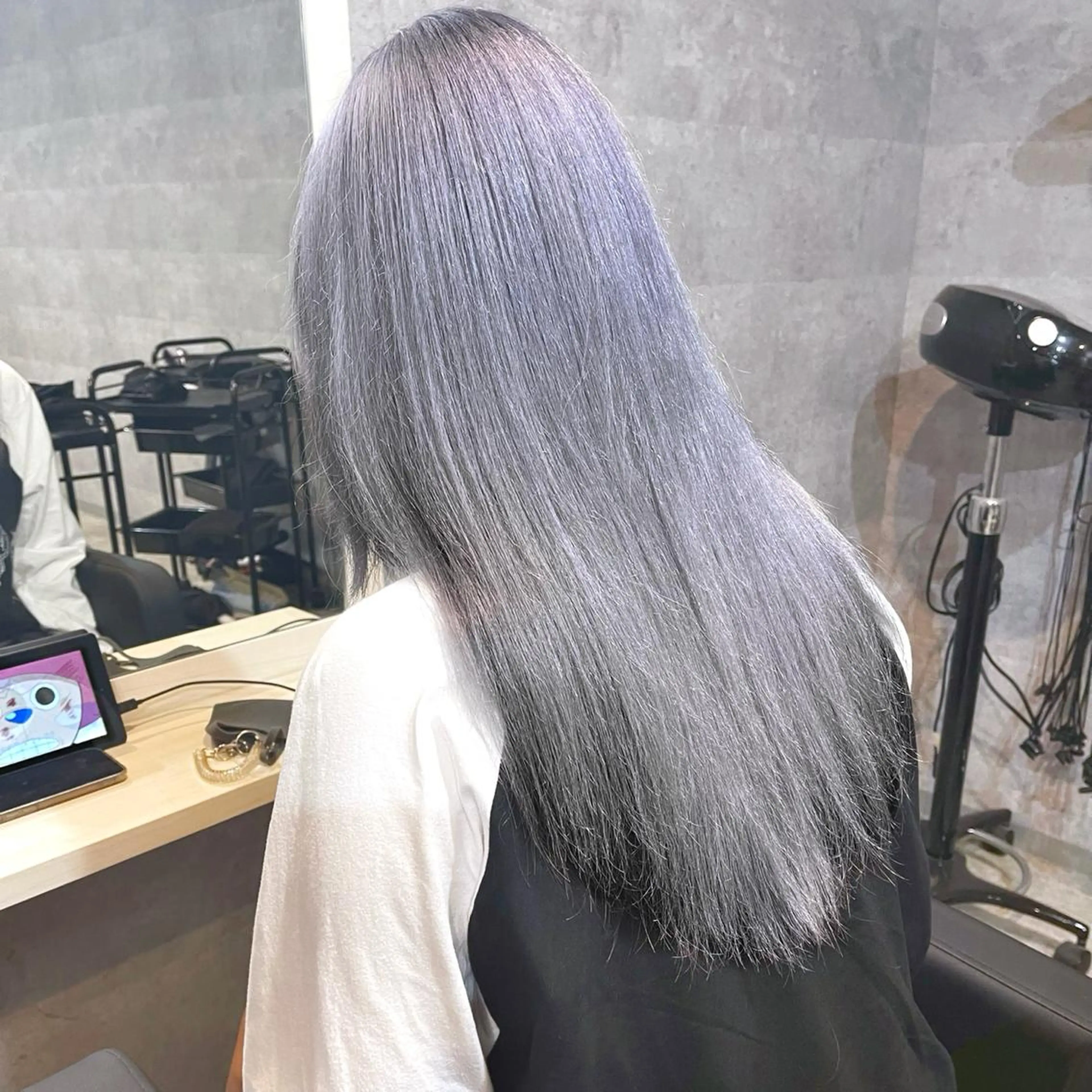 カラー Verite【ヴェリテ】所属・ダブルカラー/カット モデル🦋ヨッシーのヘアスタイル