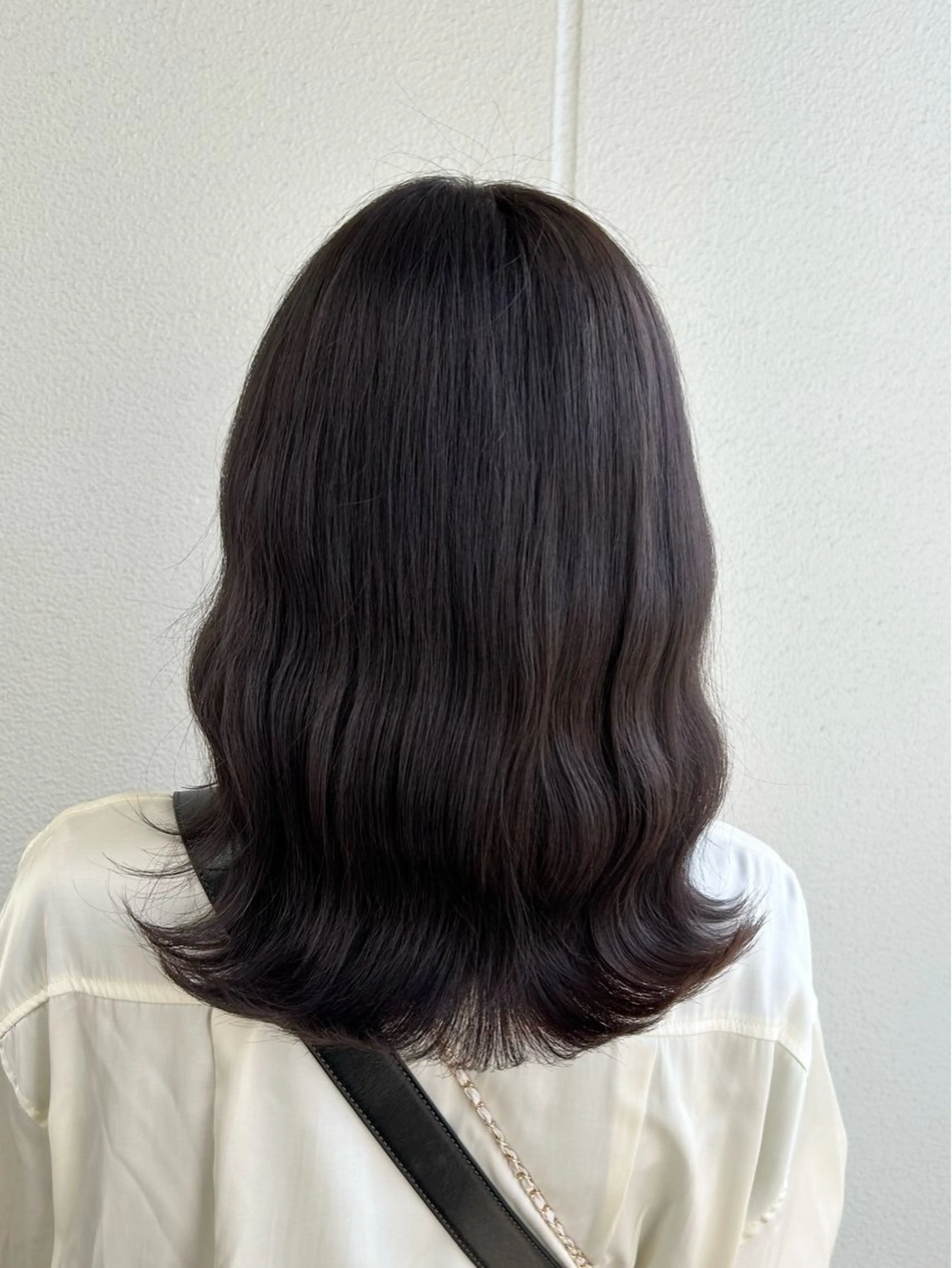 ミディアム カラー ヘアアレンジ ダークグレー ダークグレージュ グレージュ 《暖色/韓国レイヤー 》🇰🇷桑原ユキネのヘアスタイル