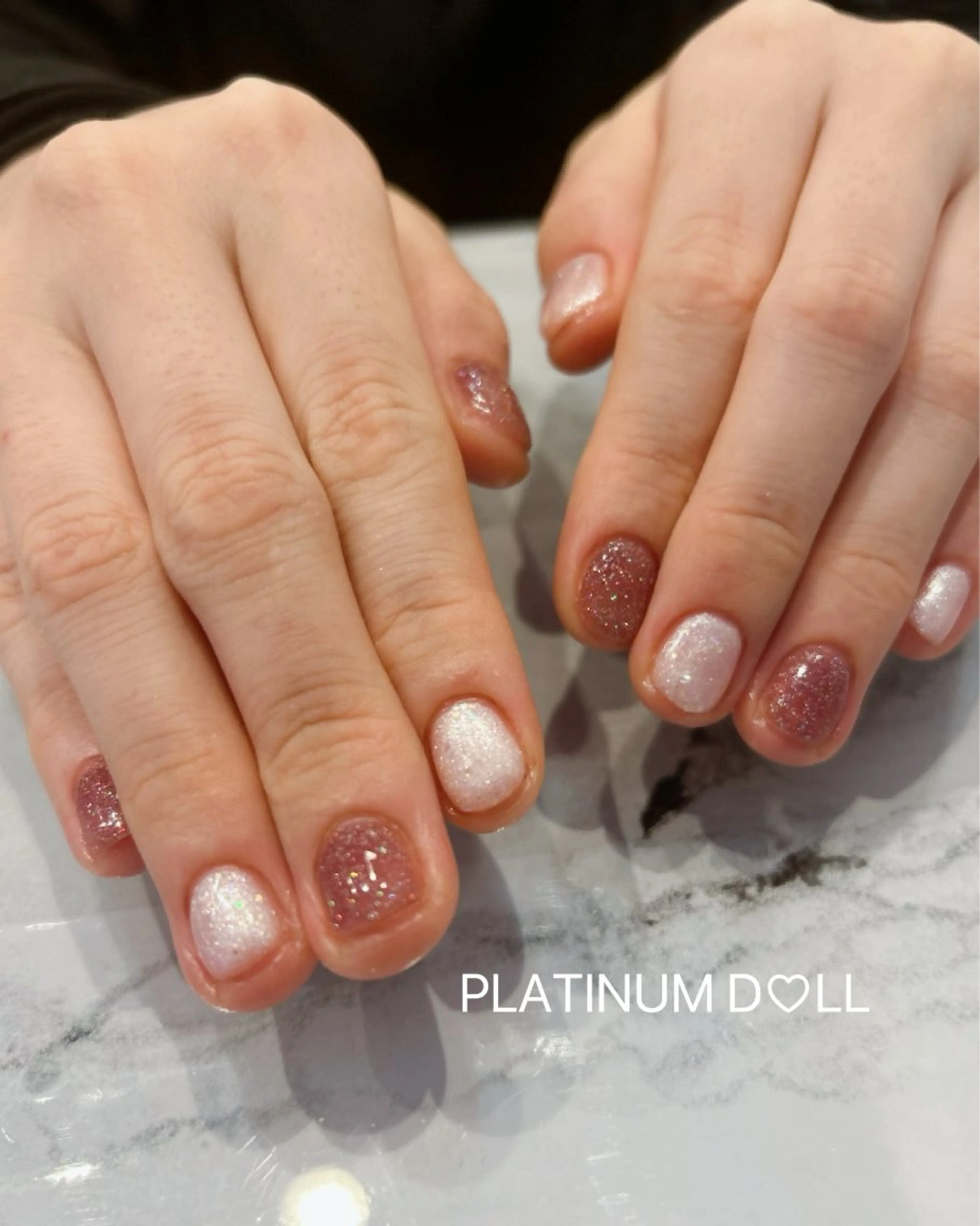 ネイル グラデーション オフィスネイル ワンカラーネイル シンプルネイル ハンドネイル 🎀PLATINUM DOLL はな🎀のネイルデザイン