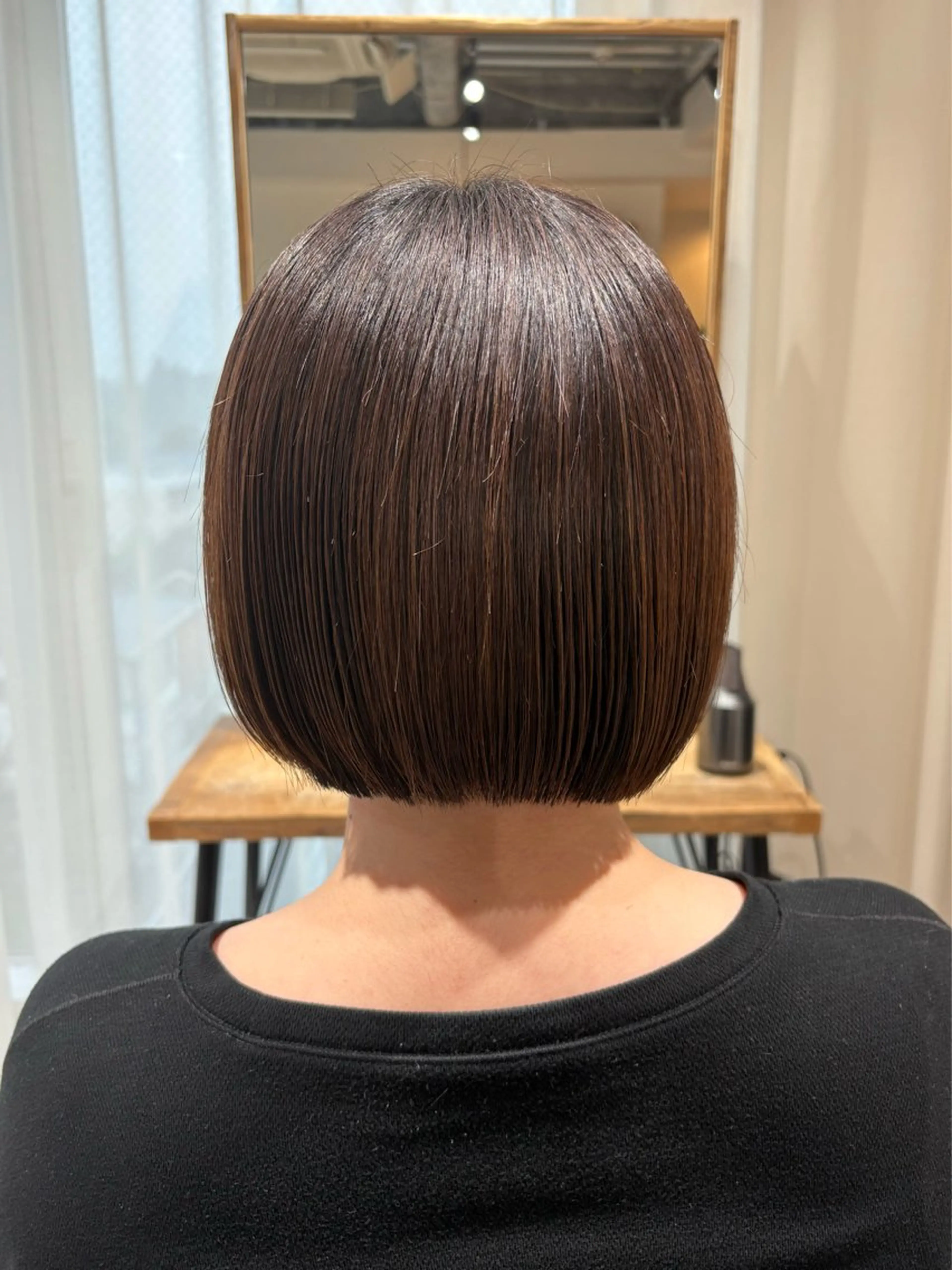 ショート ボブ カット aina / n.w.hのヘアスタイル