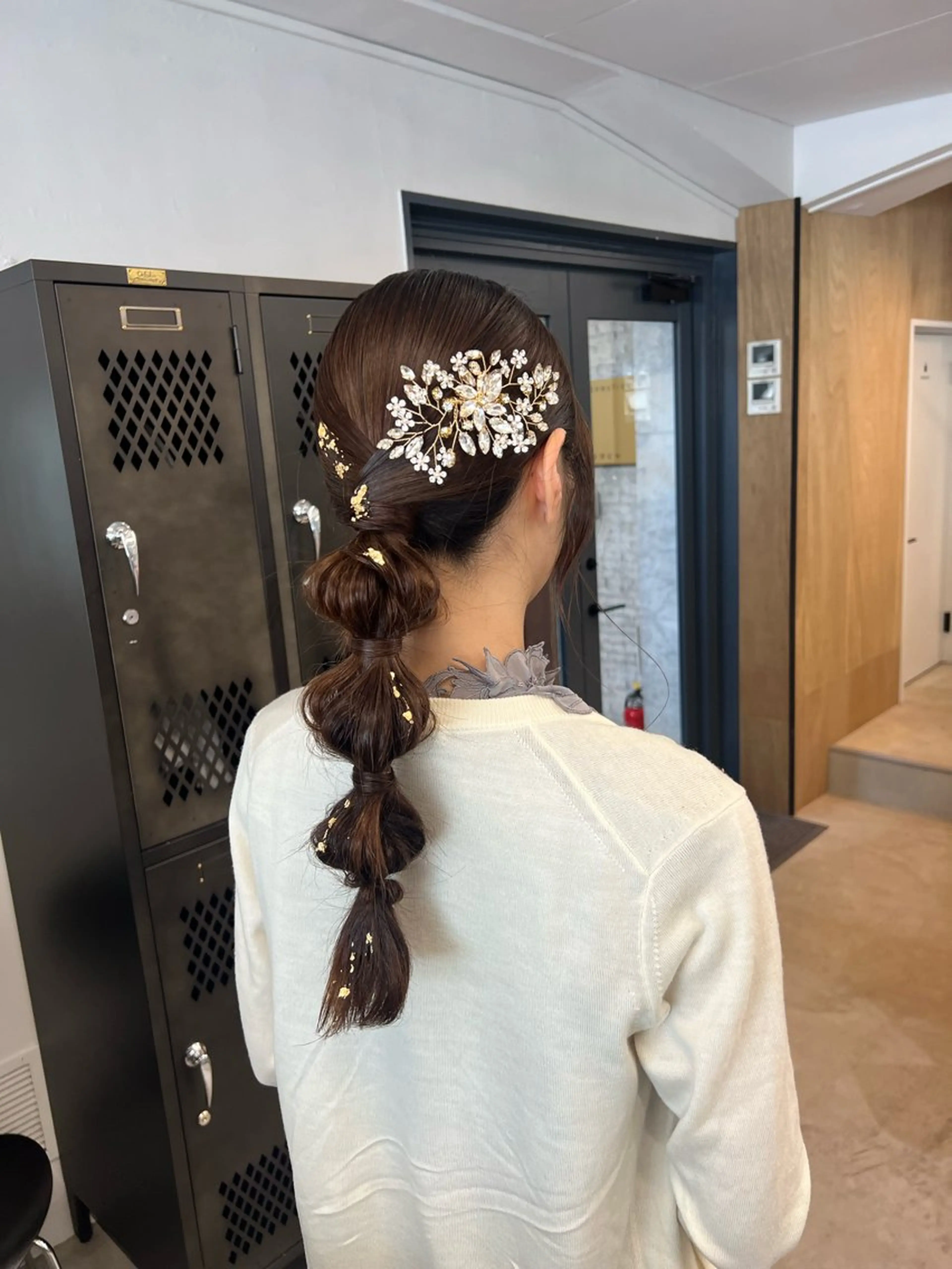 ロング ヘアセット INORI|艶カラ ー|フェイスレイヤーのヘアスタイル