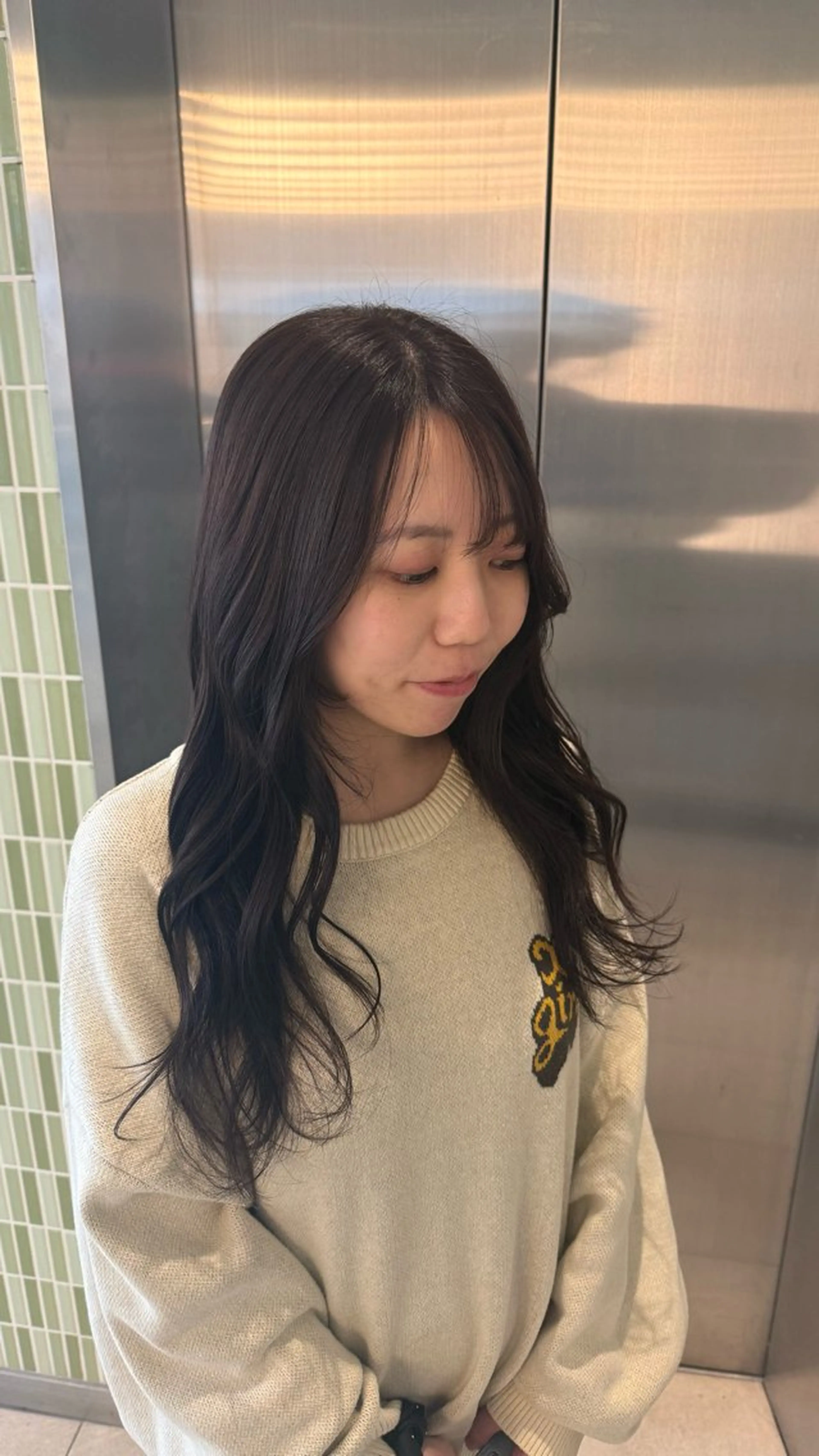 ロング ヘアカラー トリートメント RUKA🩰透明感 寒色カラー/レイヤーのヘアスタイル