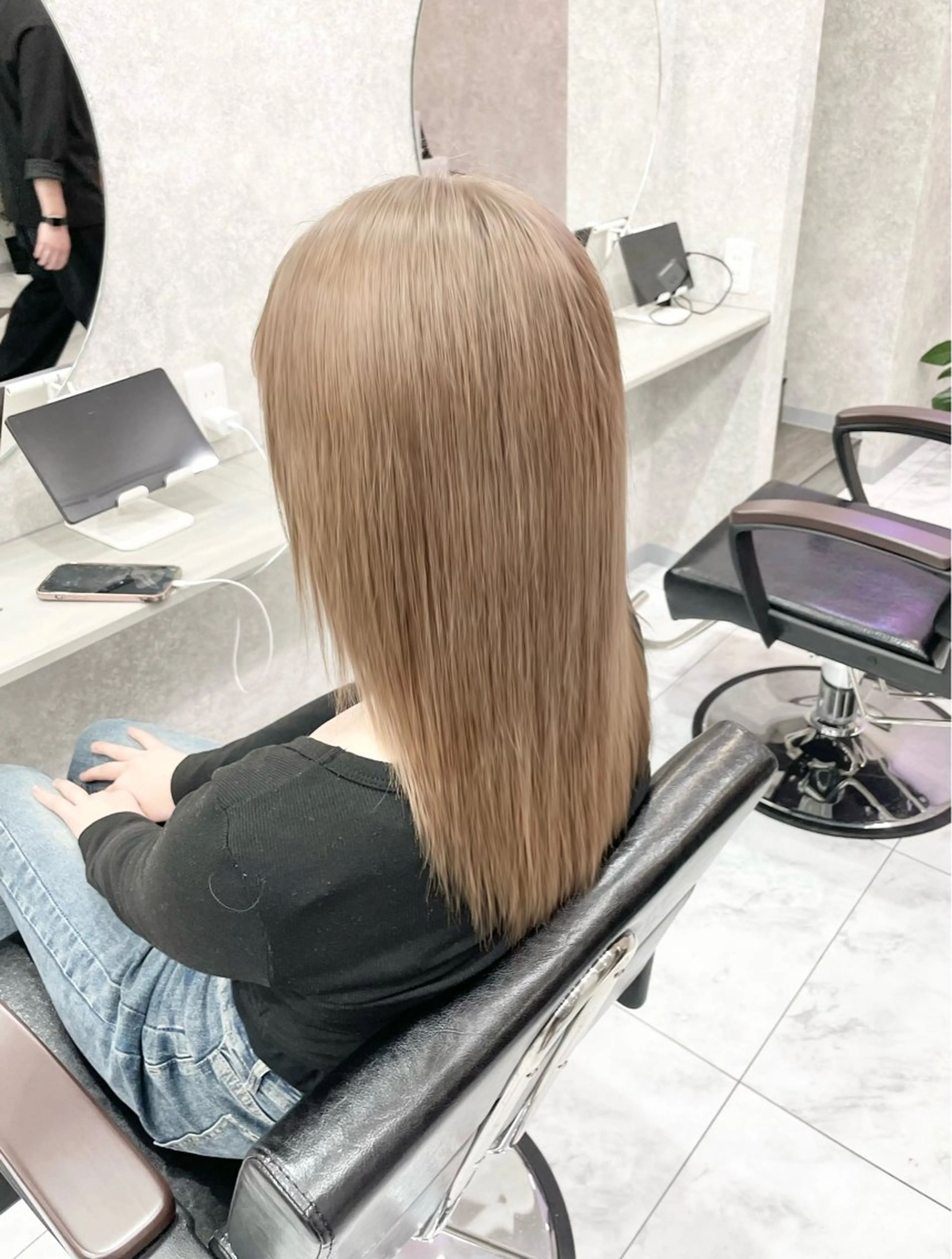 ミディアム 🦋ハイトーン🦋 石山 希理🦋のヘアスタイル