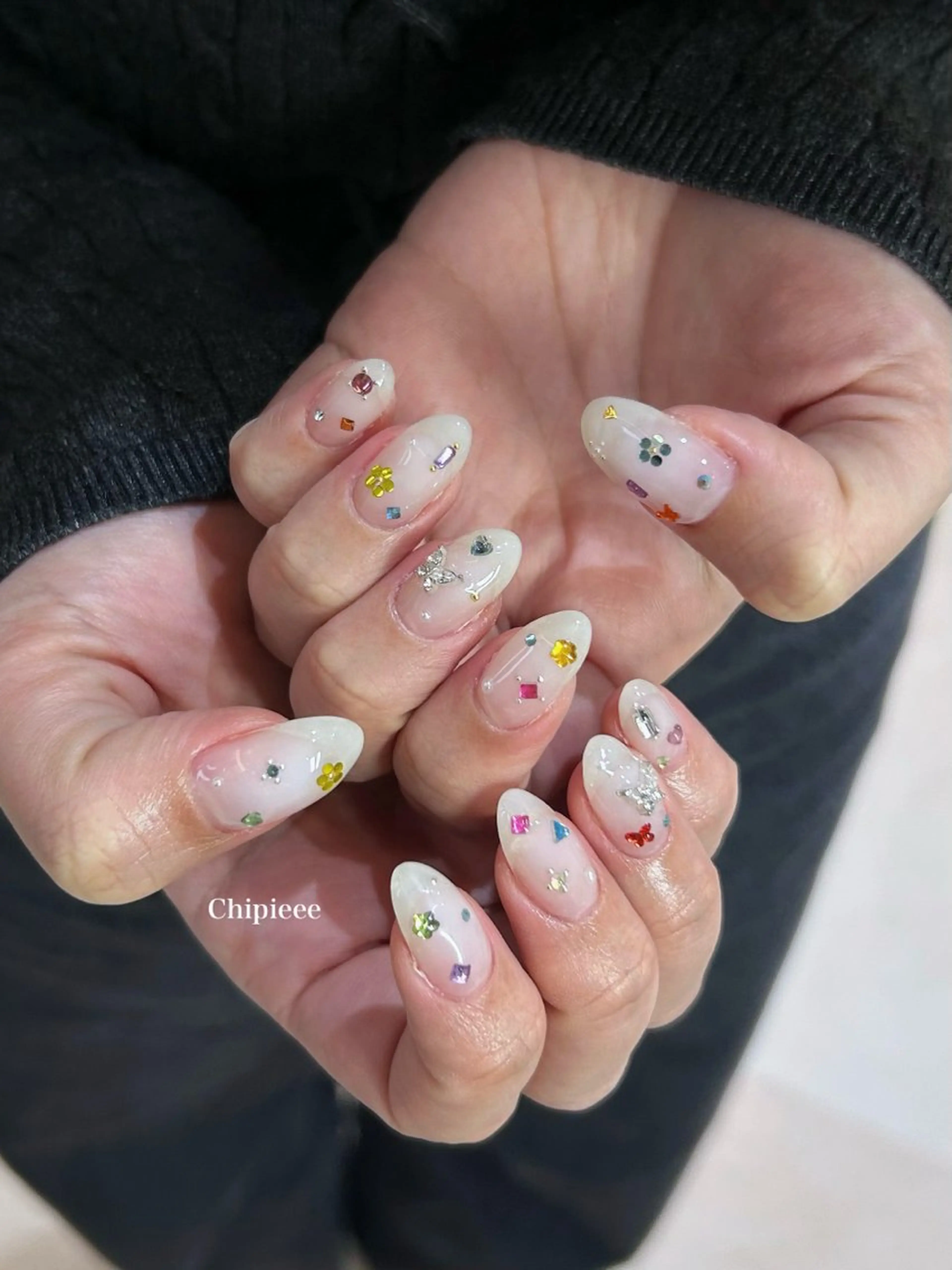 ネイル ストーンネイル Chipieee manamiのネイルデザイン