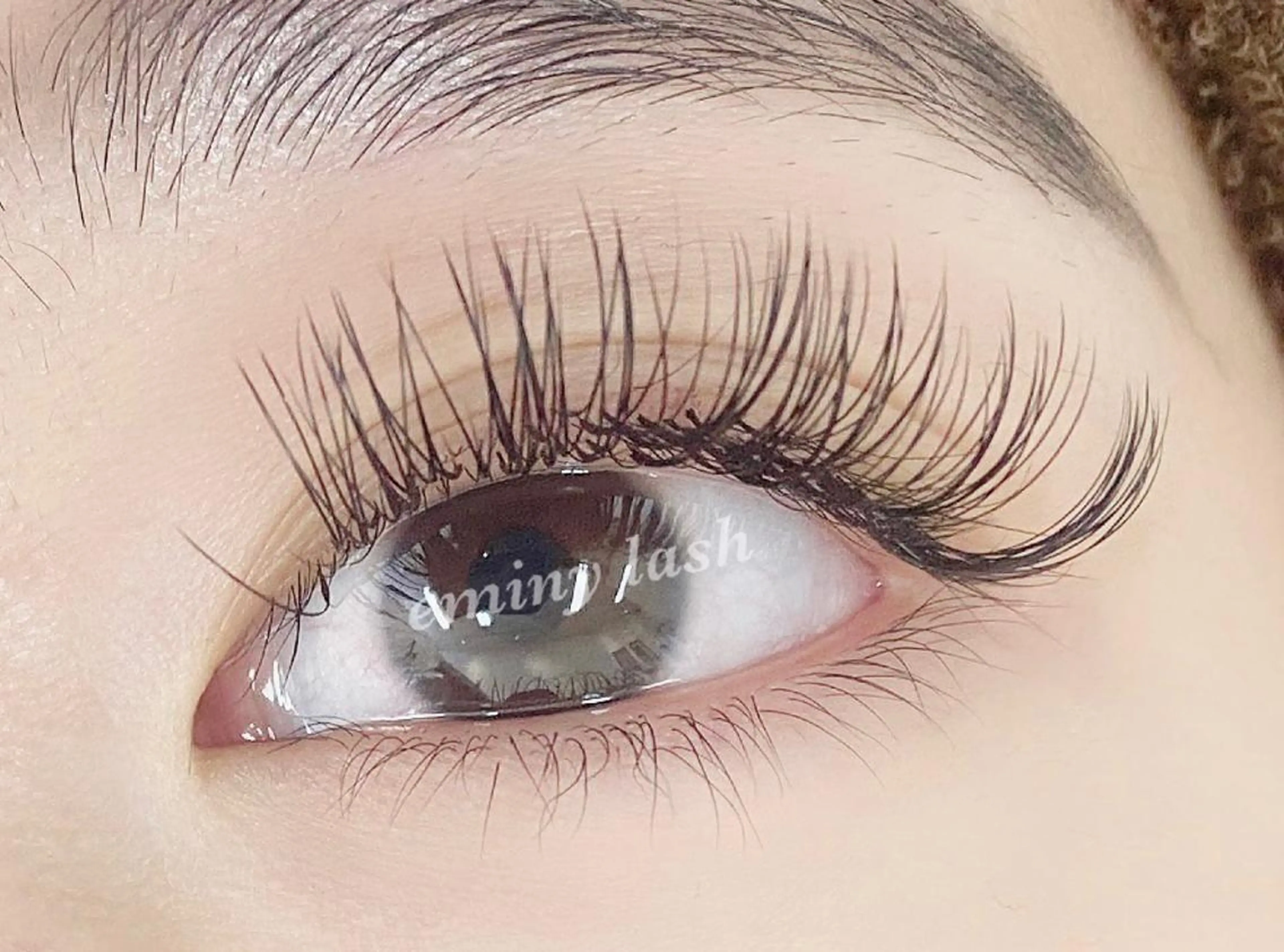 マツエク・マツパ マツエク eminy lash 【エミニーラッシュ】のマツエク・マツパデザイン