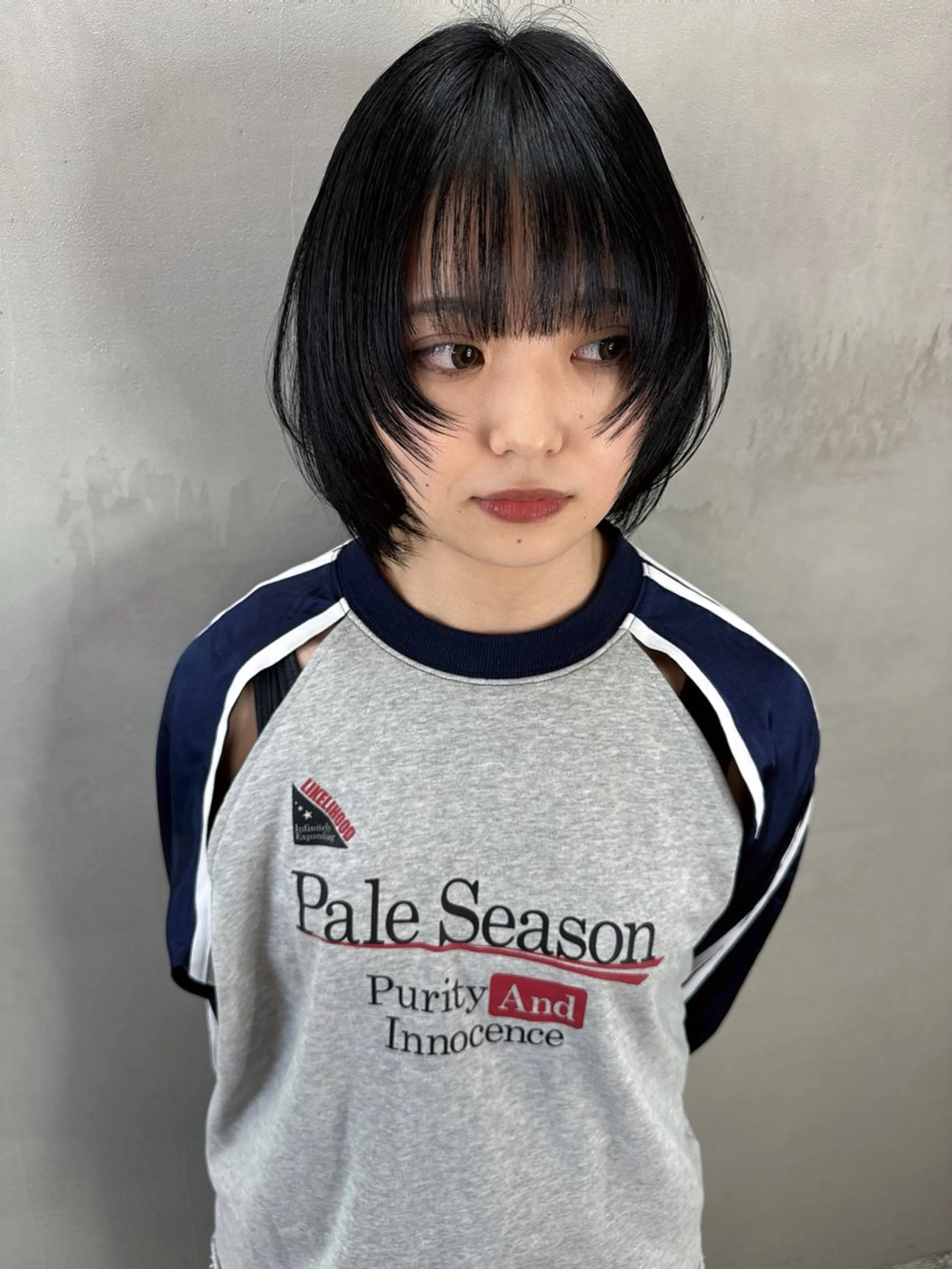 20代限定ショートカット、ケアカラー、トリートメントの写真