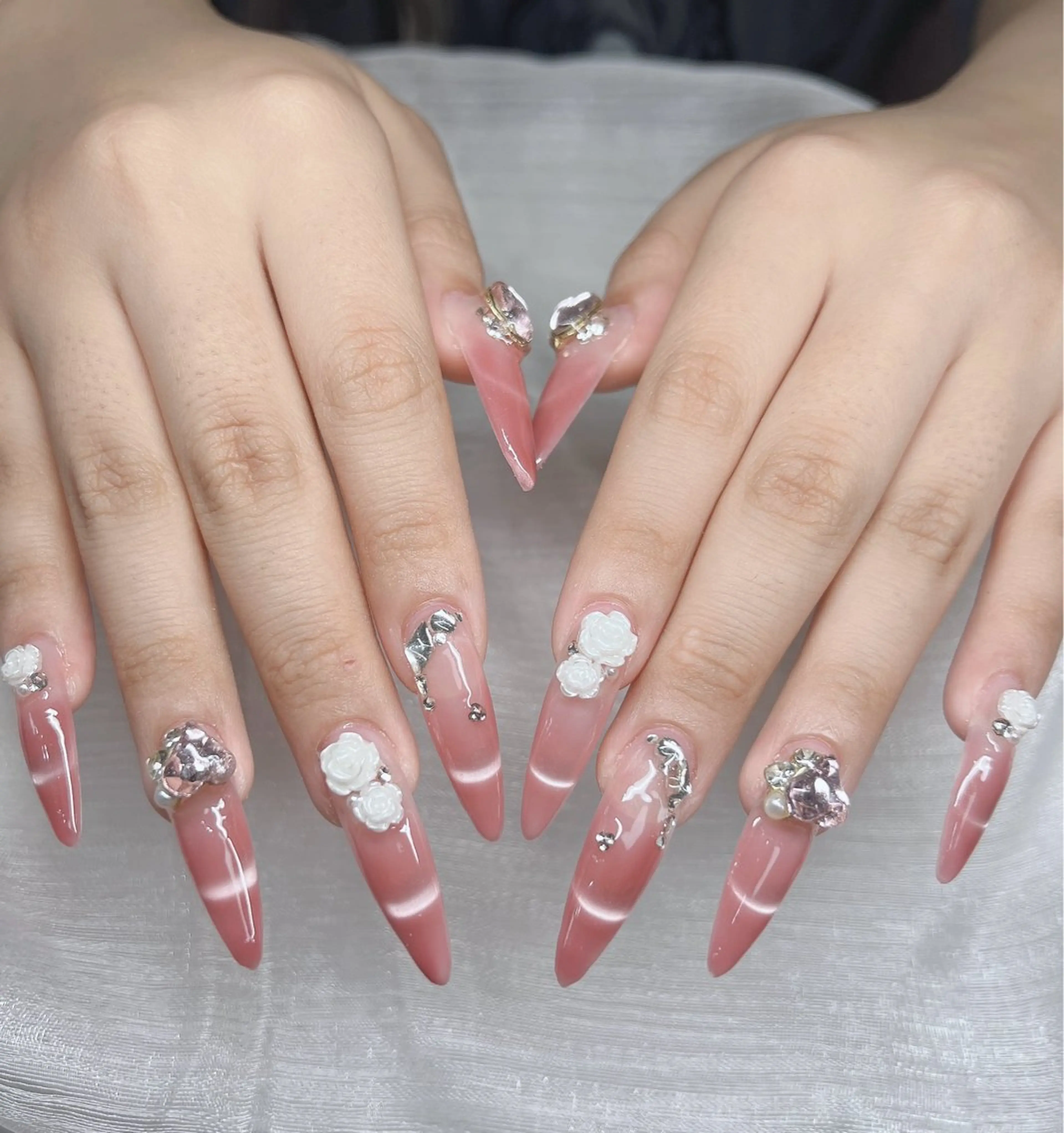 ネイル 長さ出し グラデーション キラキラネイル マグネットネイル ニュアンスネイル ハンドネイル Lee Nails チップ長さだし専門店のネイルデザイン