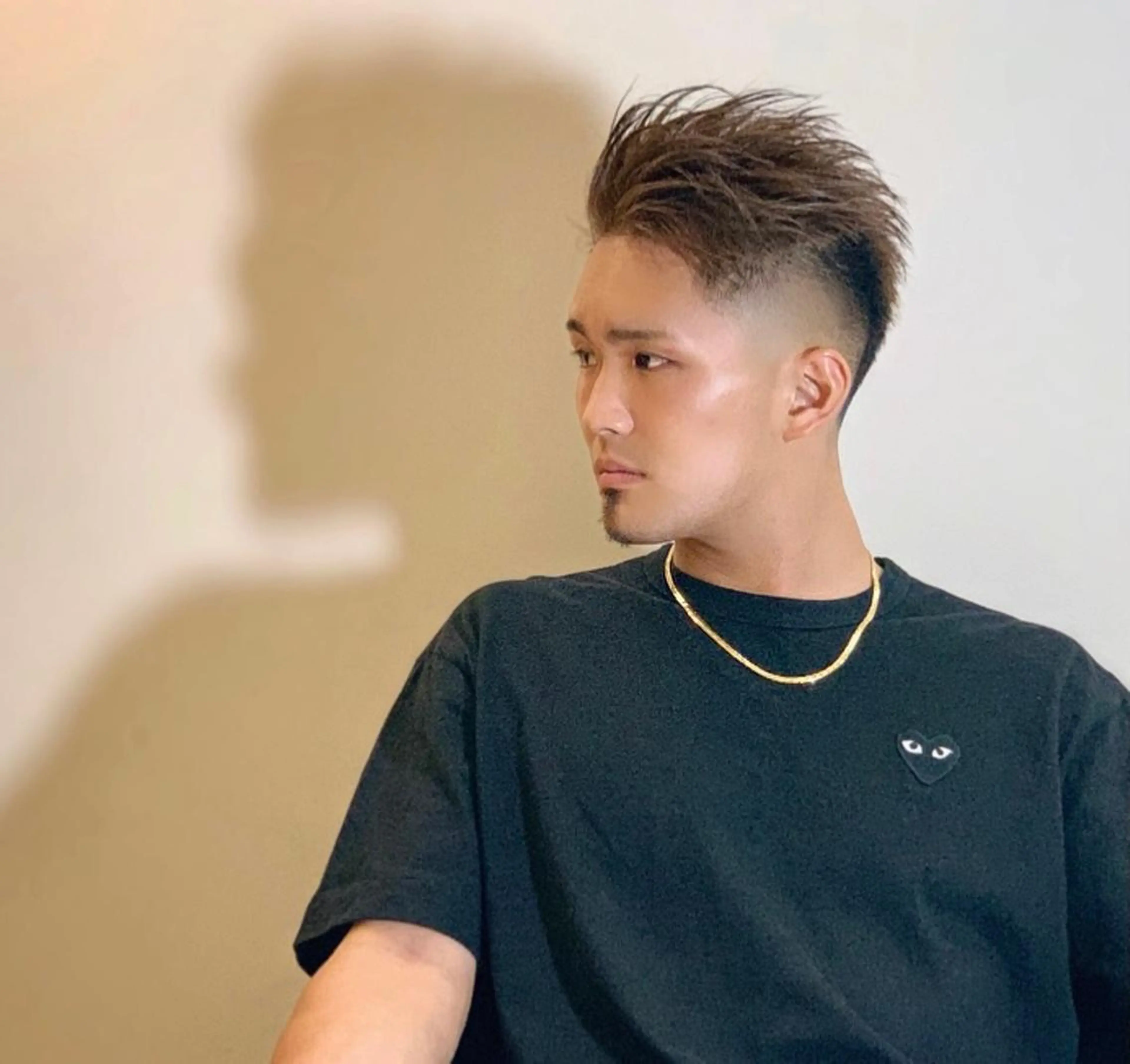 カラー メンズ フェードカット スキンフェード カット ヘアカラー トリートメント メンズ専門　井藤 雅也のヘアスタイル