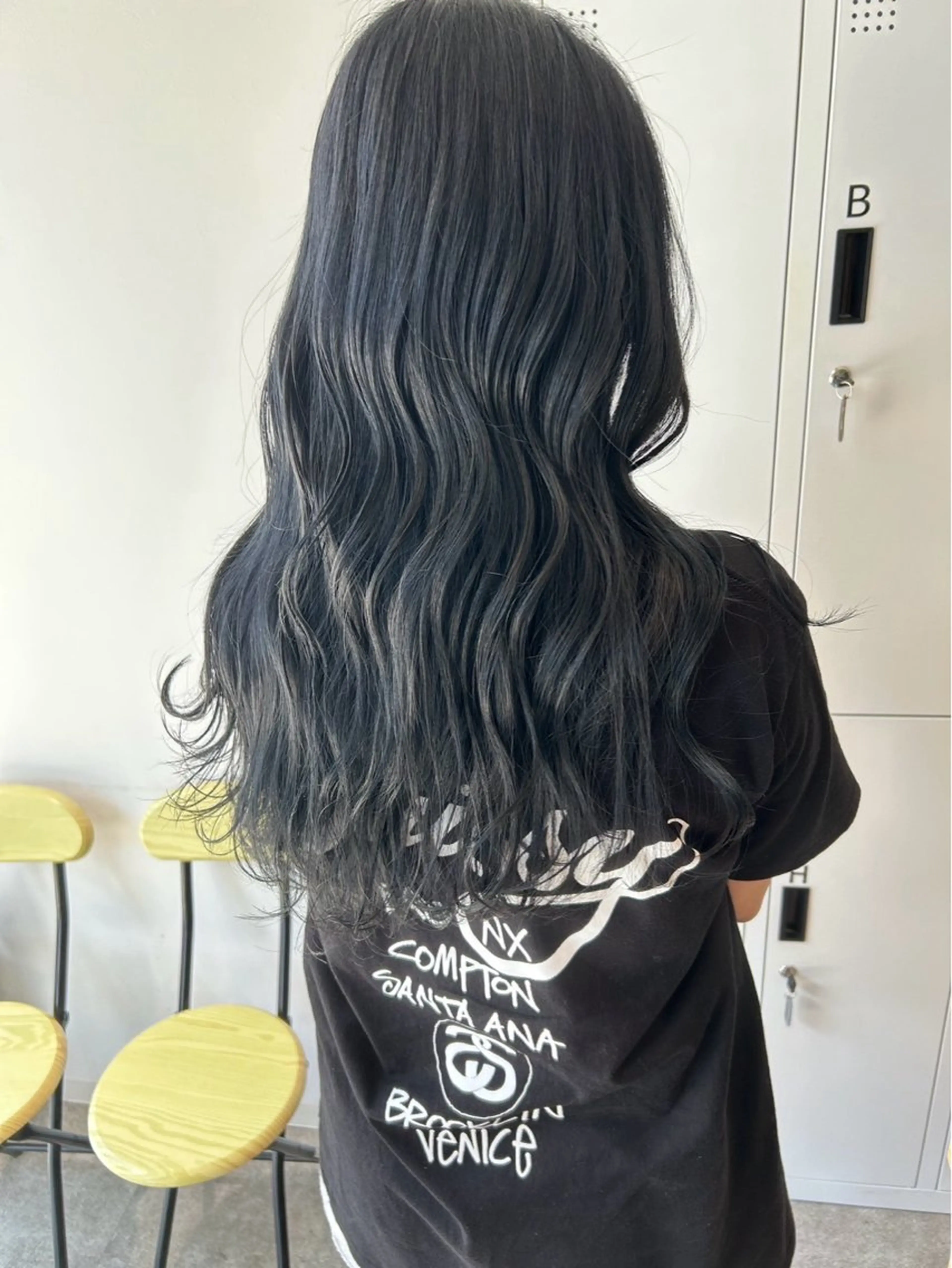 ロング カラー アッシュ アッシュグレー 髪質改善/艶感カラー 中村吉平のヘアスタイル