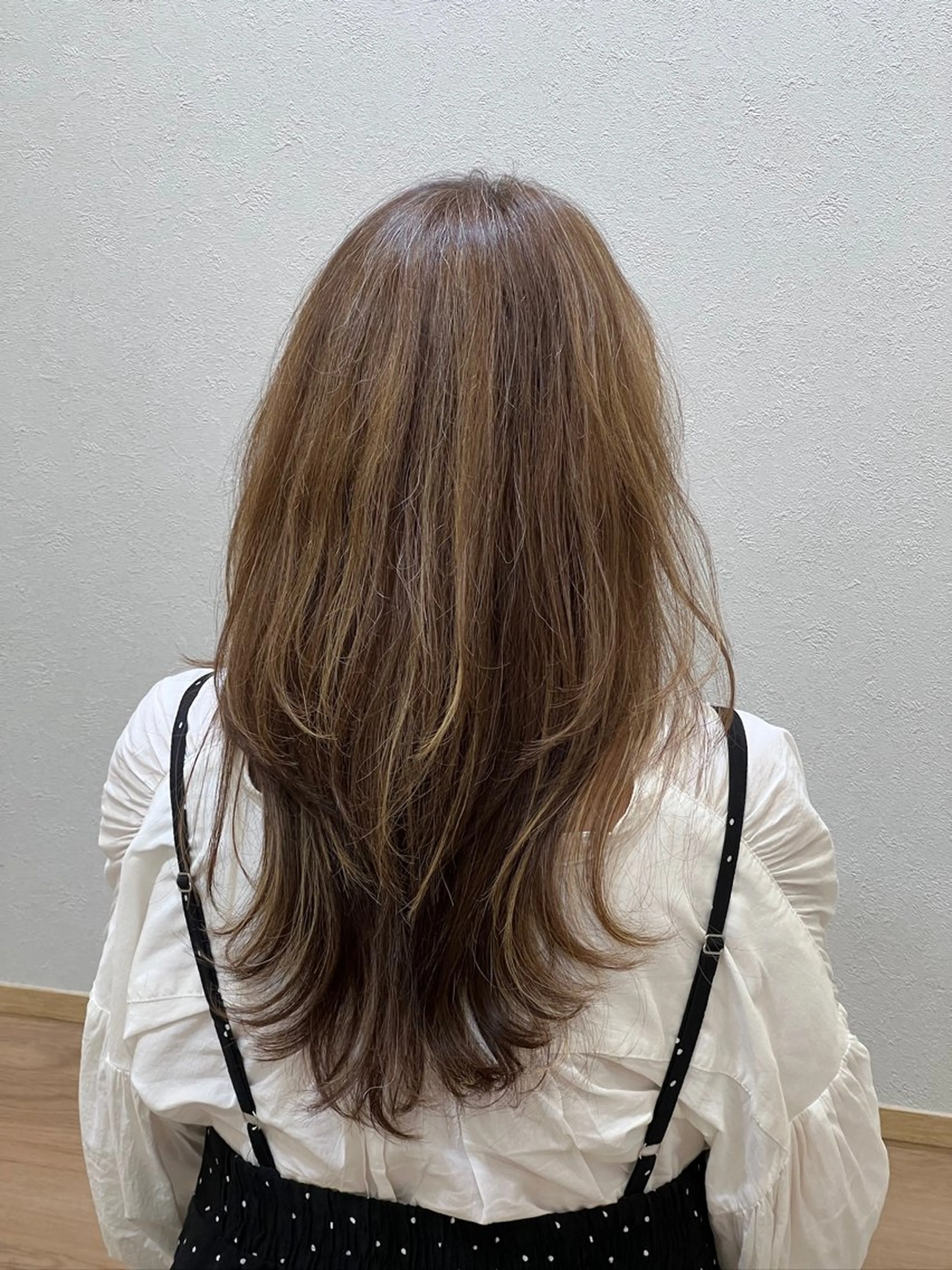 ロング ハイレイヤー 韓国風ヘア レイヤーカット 山口 玖瑠美のヘアスタイル