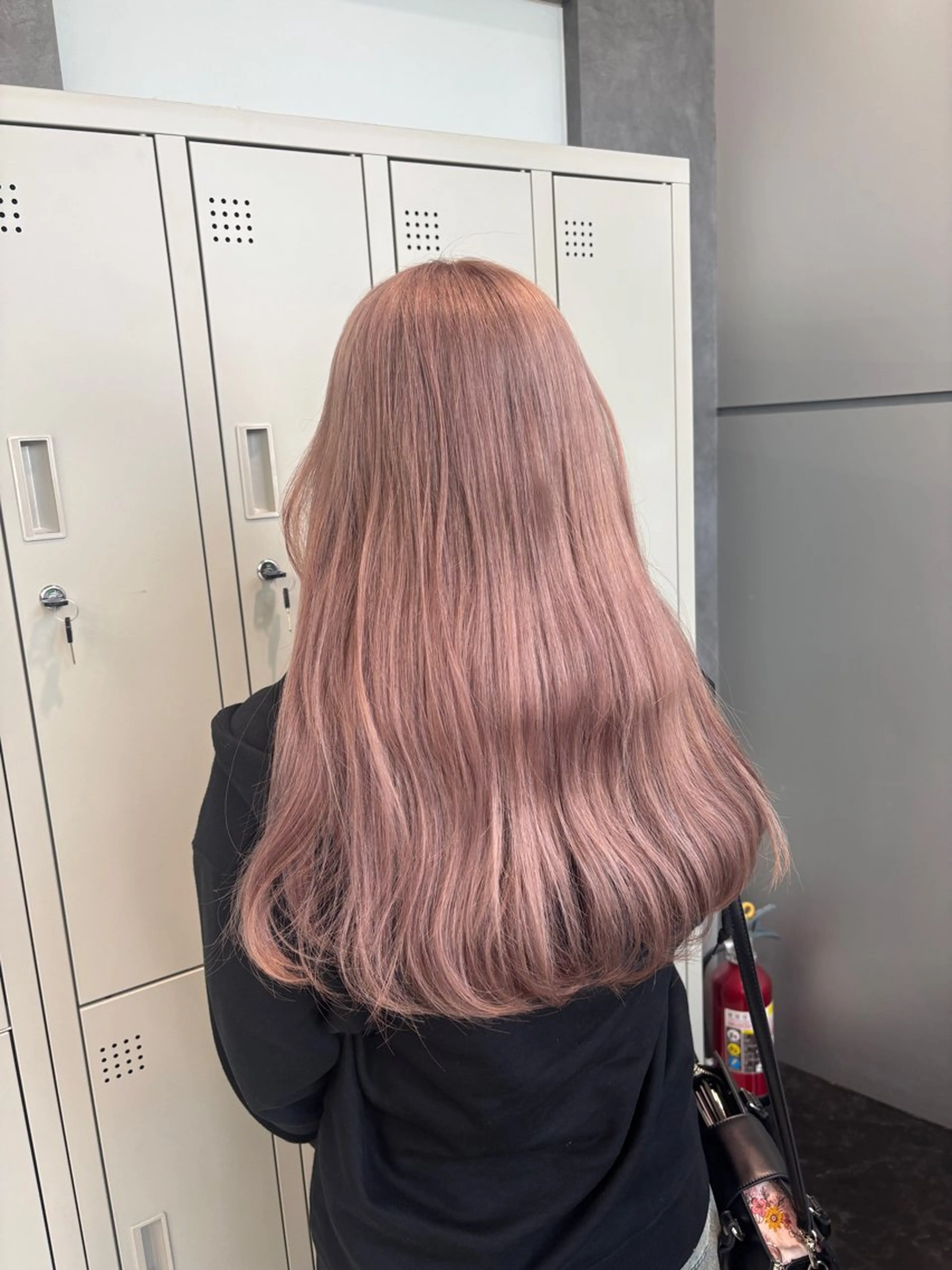 ロング カラー ヘアアレンジ ヘアカラー トリートメント ミルクティー/ピンク カラー/ みう🎀のヘアスタイル
