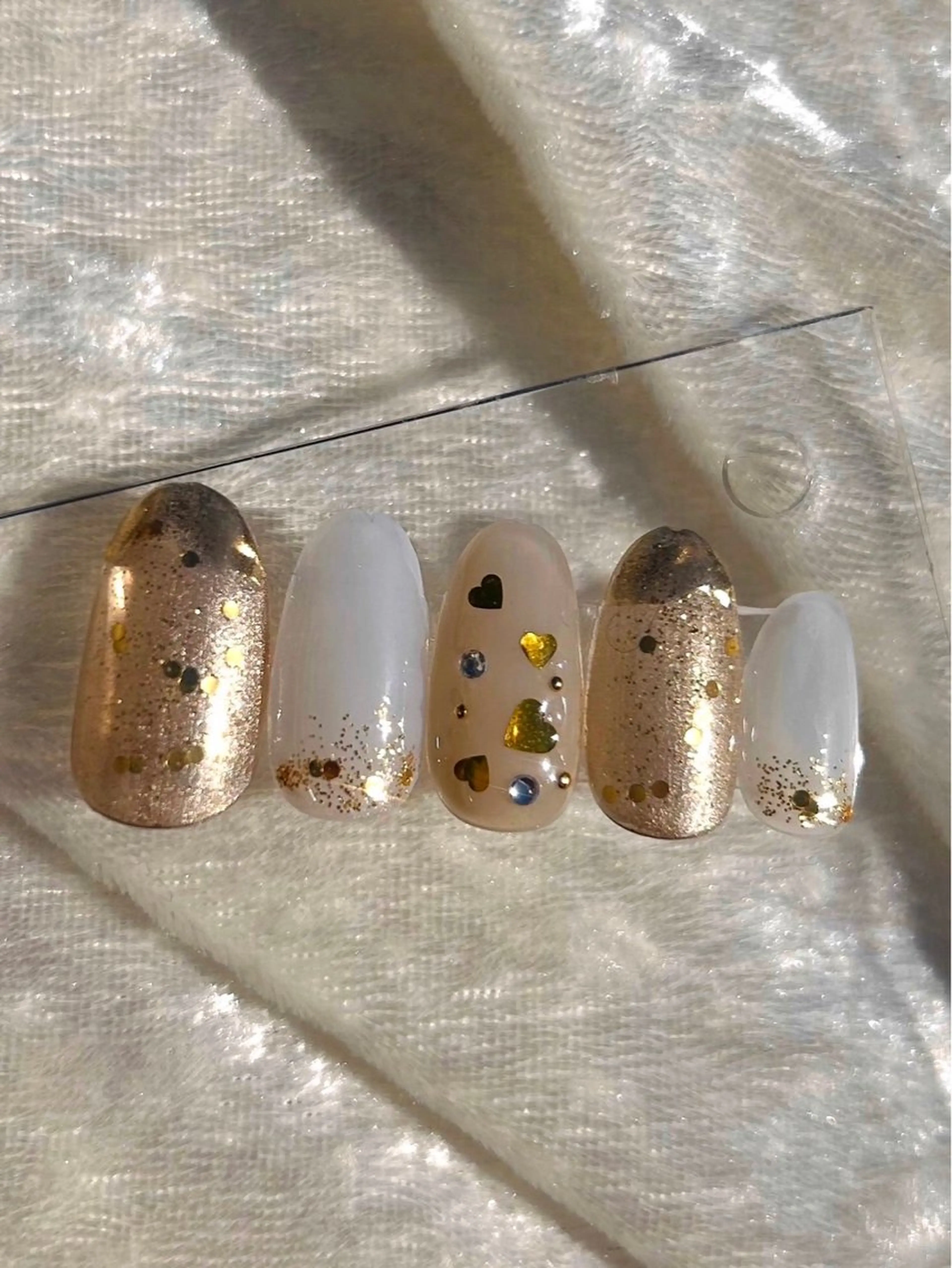 ネイル ハート ホログラムネイル ラメ(グリッター) ラメグラデーション ハンドネイル gratitude nail　宮永のネイルデザイン