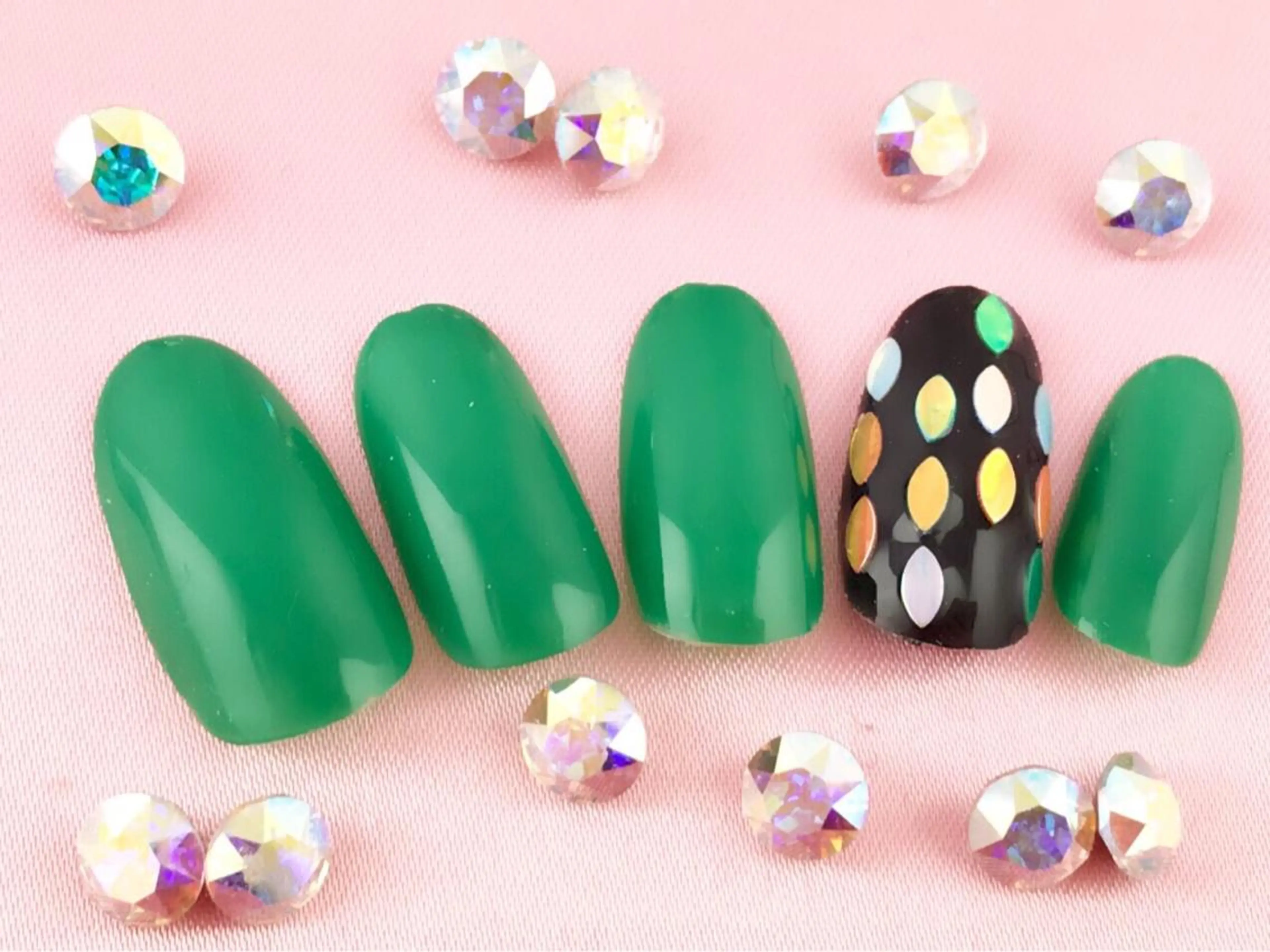 ロング カラー パーマ ヘアアレンジ メンズ キッズ ネイル マツエク・マツパ 学生(メンズ向け) 付け放題 学生 アートネイル フットネイル NAILSGOGO shibuyaのネイルデザイン