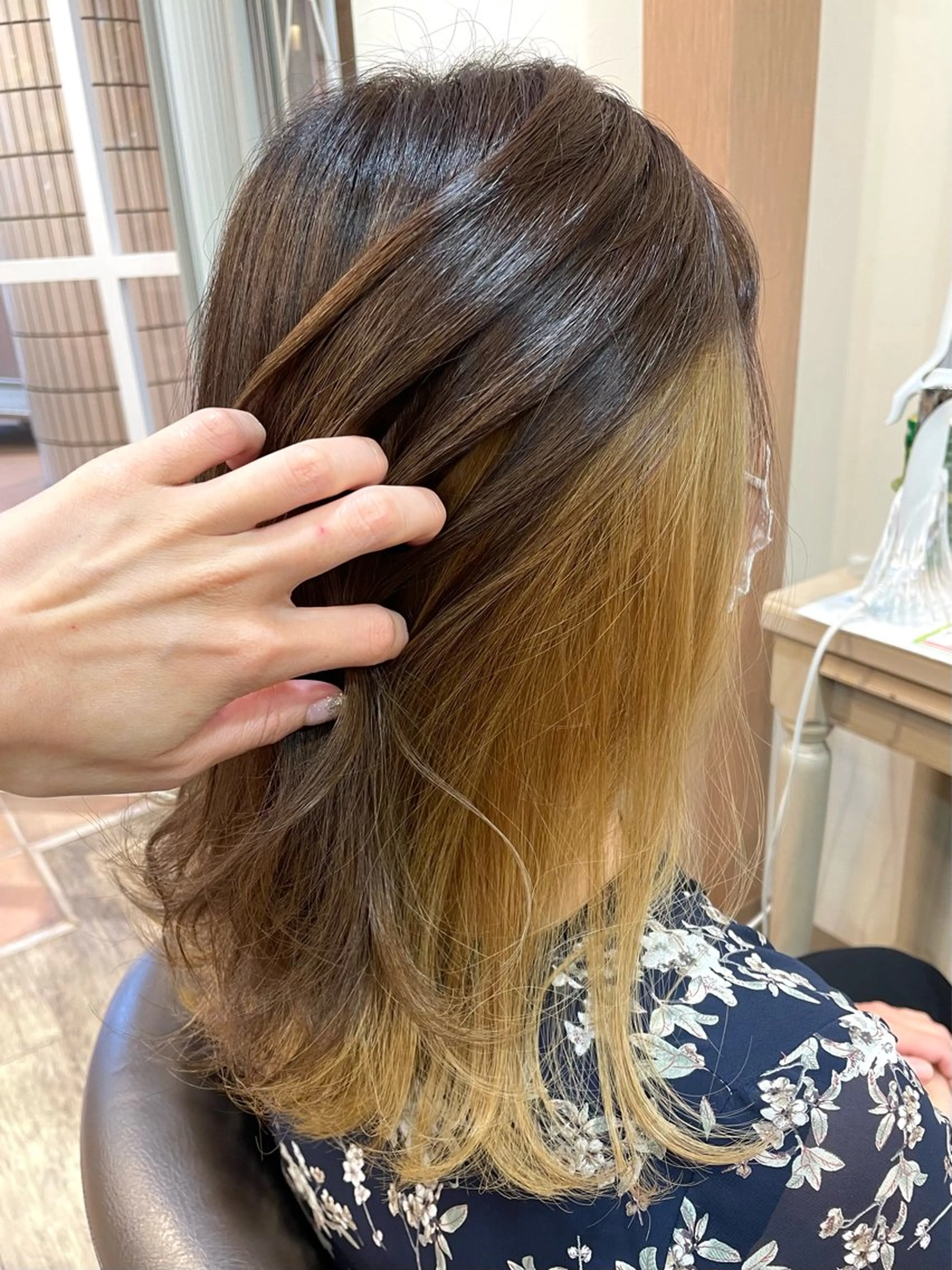 ロング カラー ベージュカラー インナーカラー イエローカラー ヘアカラー トリートメント メンズパーマ🌀/ 中村郁未のヘアスタイル