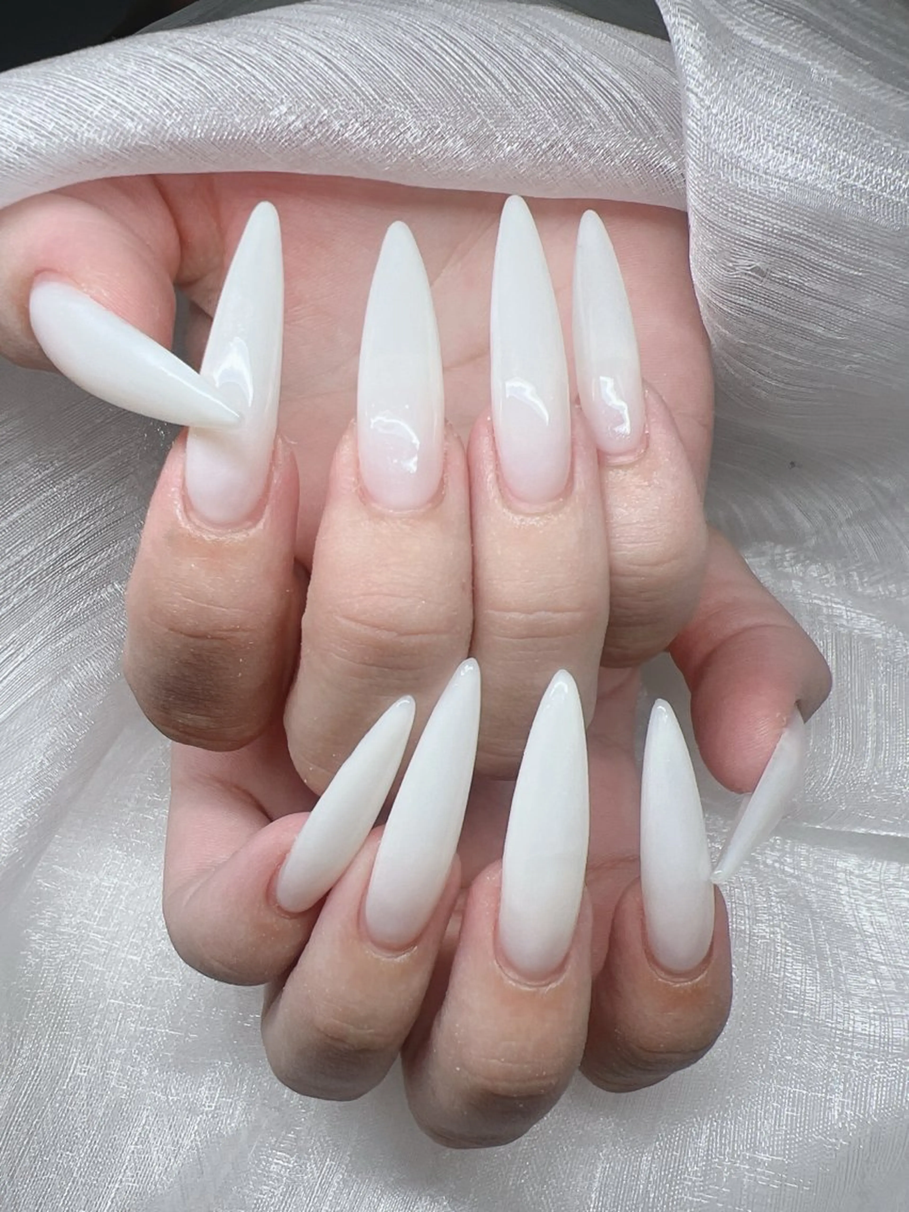 ネイル 長さ出し グラデーション キラキラネイル マグネットネイル ニュアンスネイル ハンドネイル Lee Nails チップ長さだし専門店のネイルデザイン
