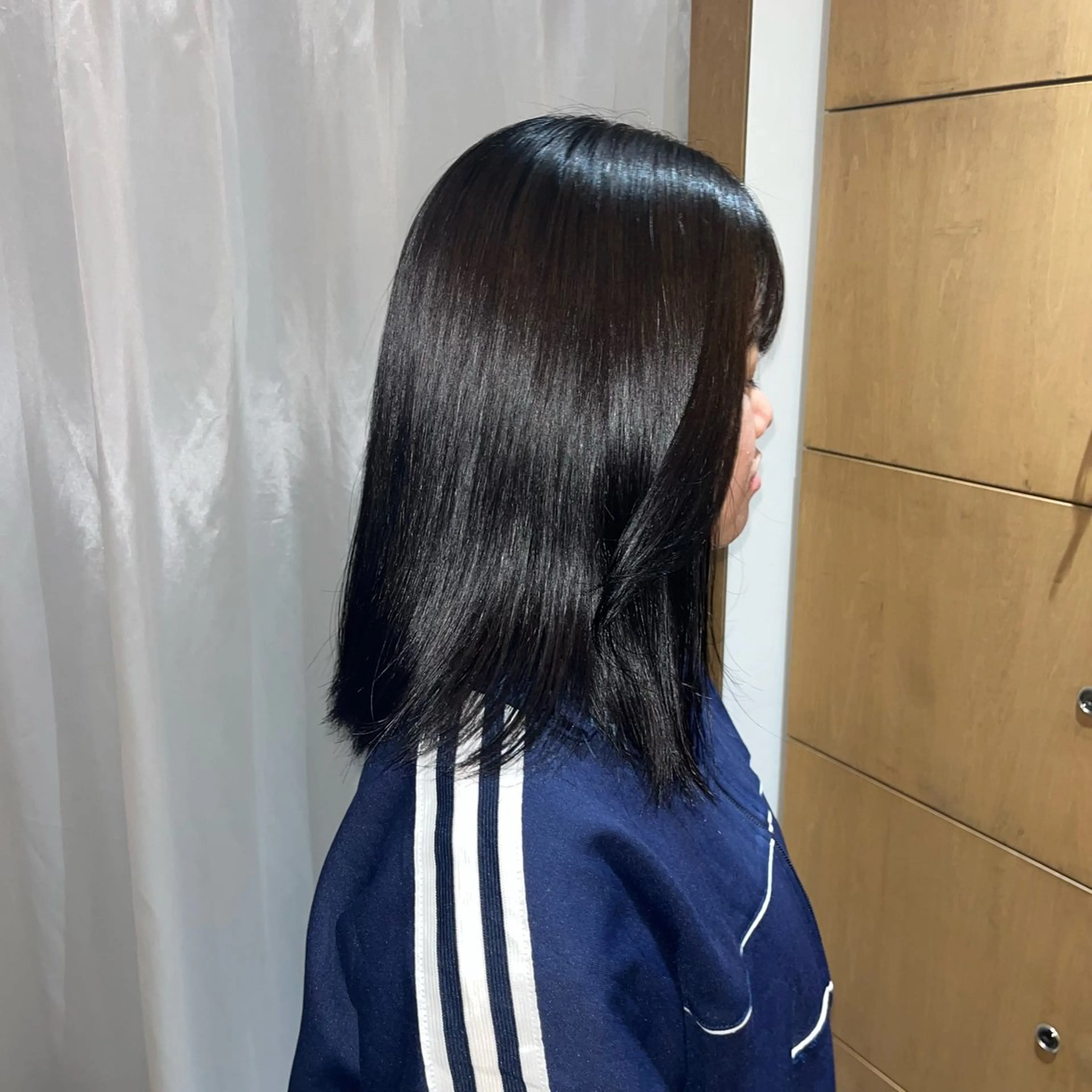 セミロング ヘアカラー Wカラー🐾 ハルナのヘアスタイル