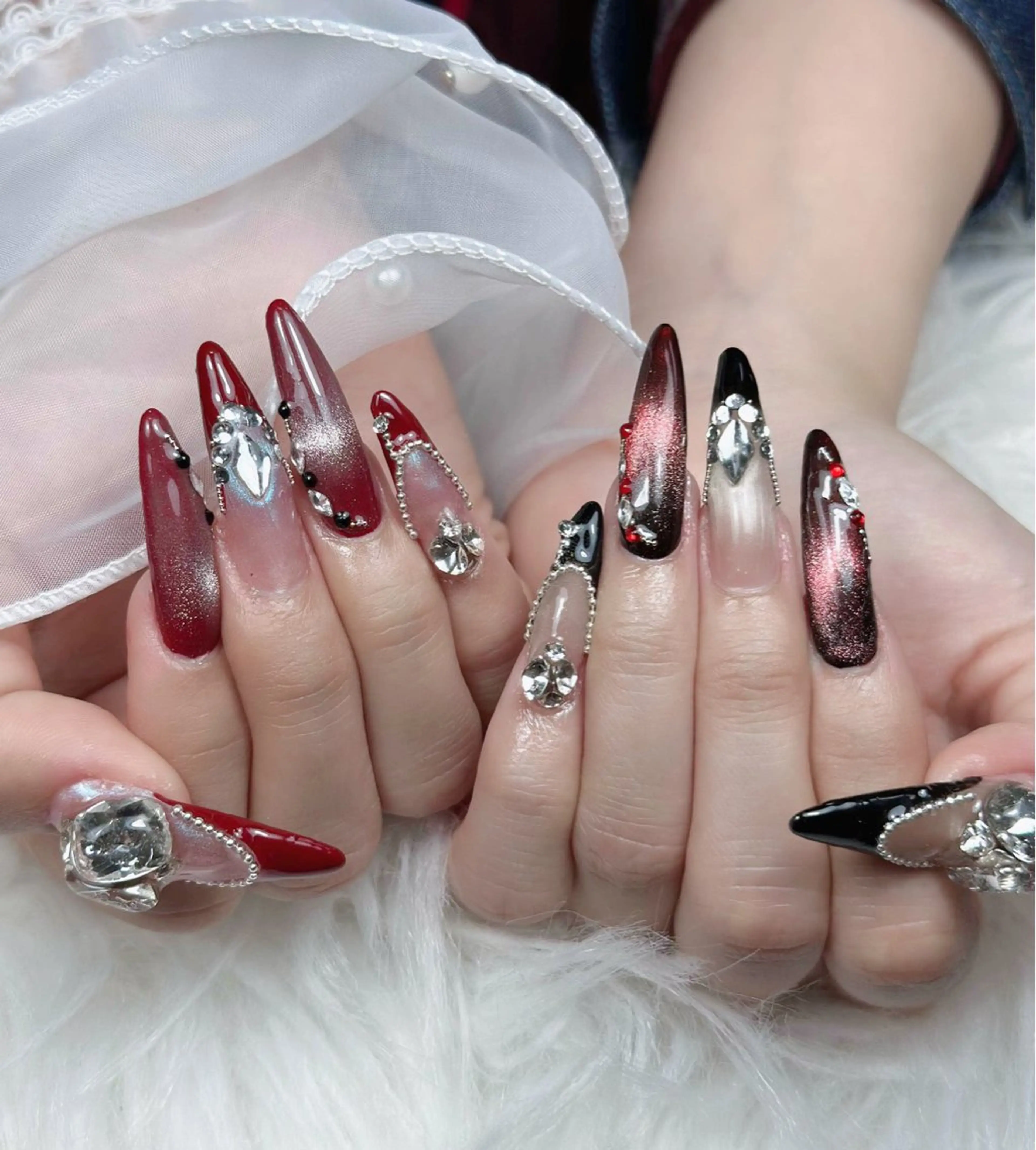 ネイル フレンチネイル ジェルネイル キラキラネイル 韓国ネイル マグネットネイル Julli nail studio所属・Julli NailStudioのネイルデザイン