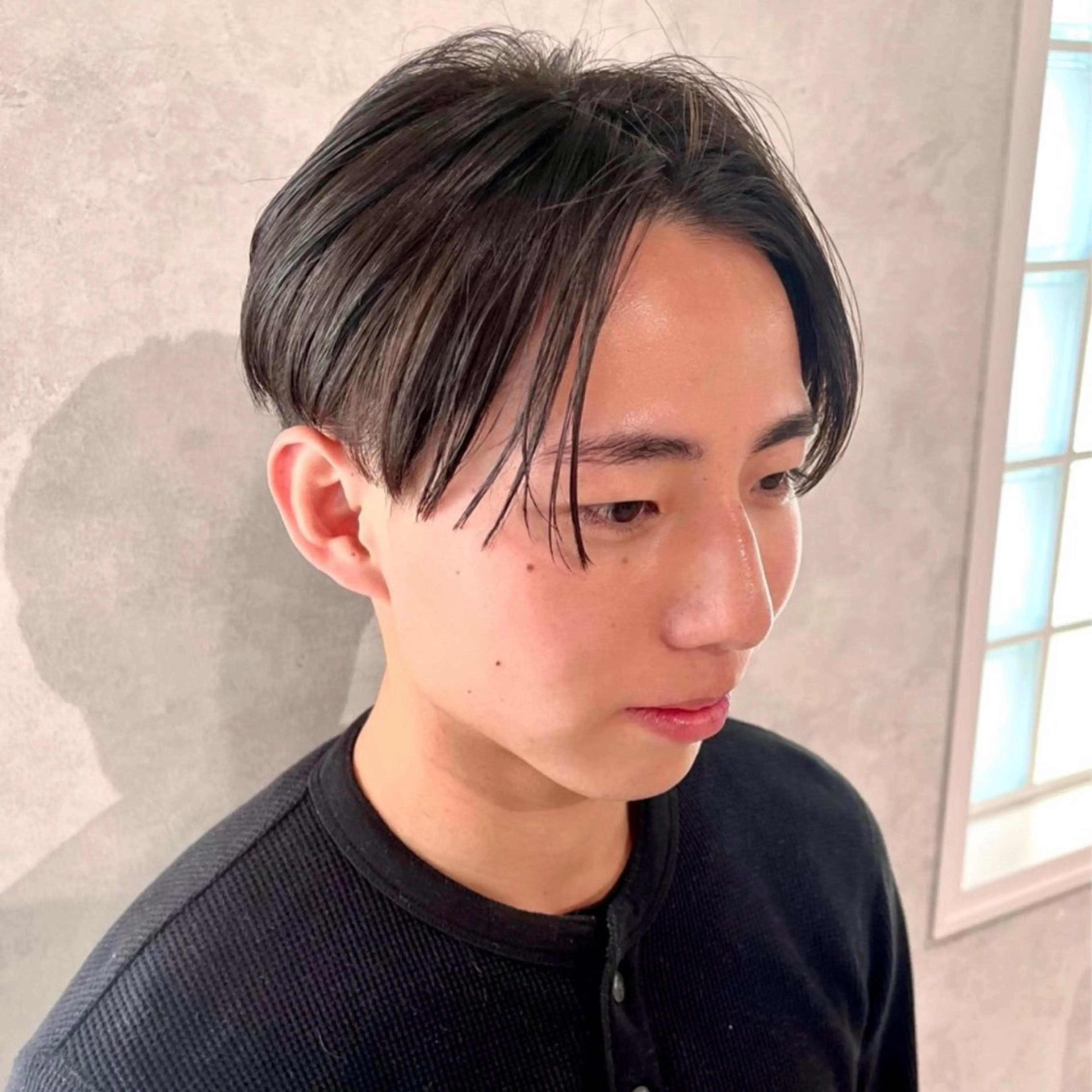 ショート メンズ カット メンズセンターパート /フェザーパーマのヘアスタイル