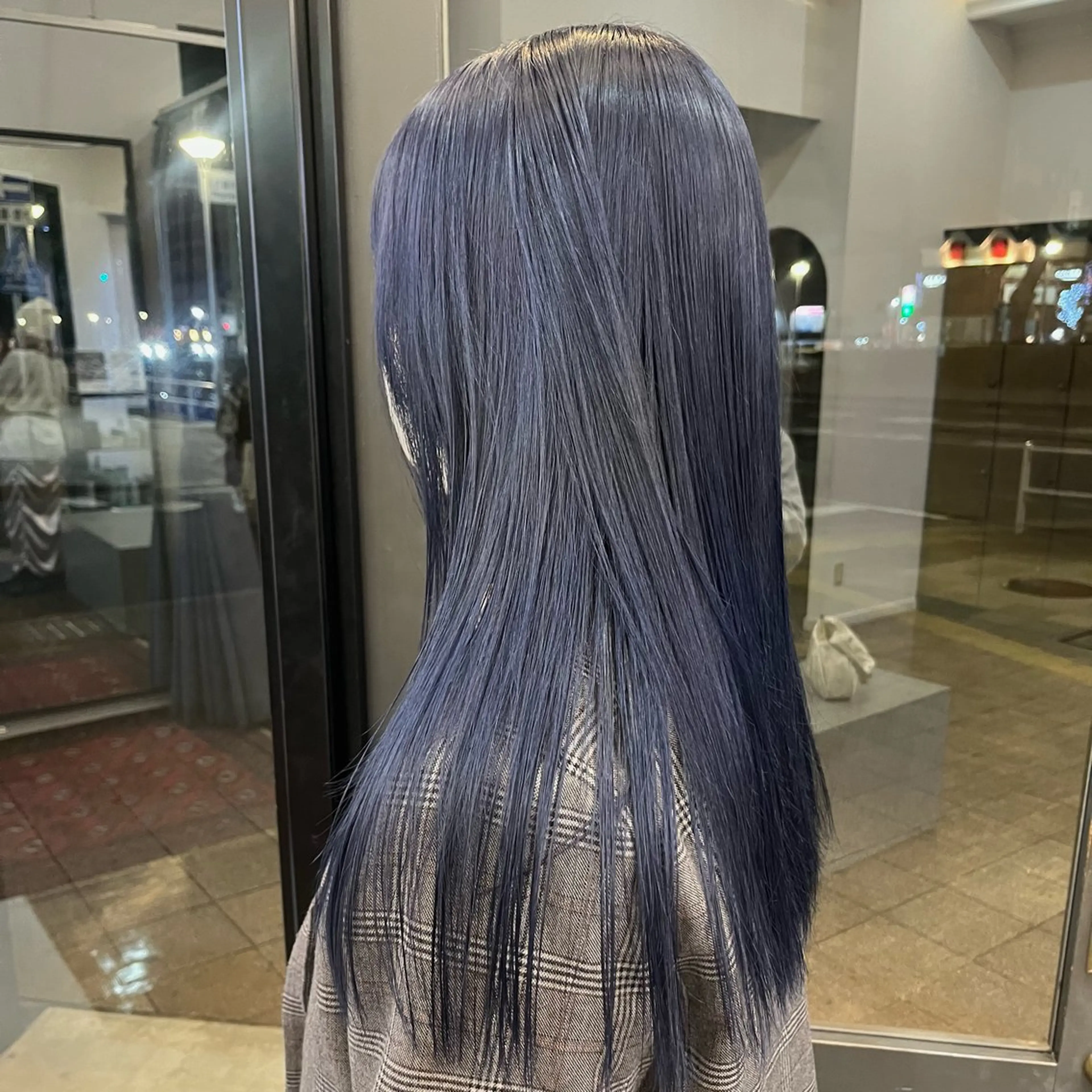 ロング カラー 吉田 明日奏のヘアスタイル