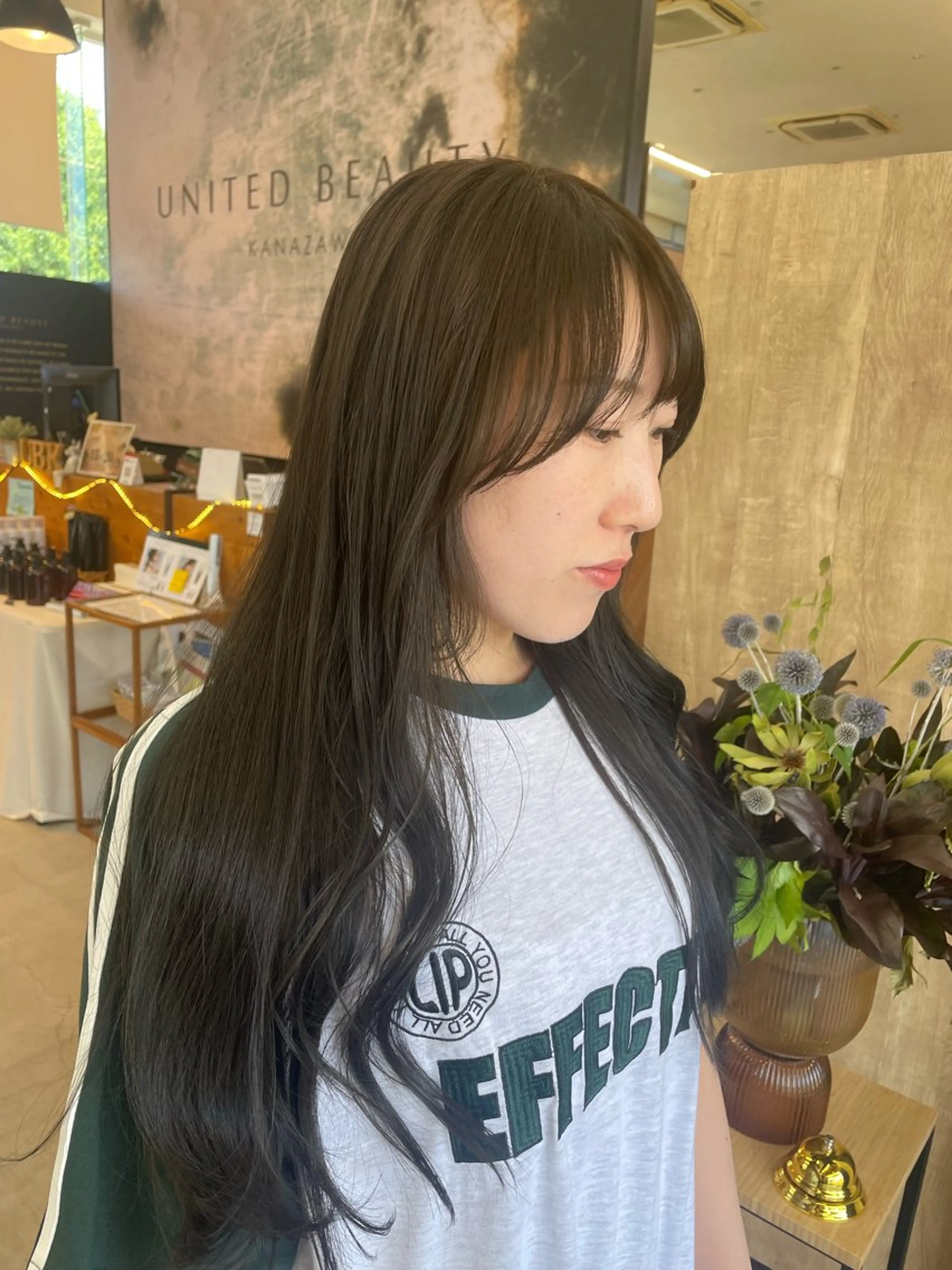 ミディアム カット ヘアカラー テラダ ユウシンのヘアスタイル