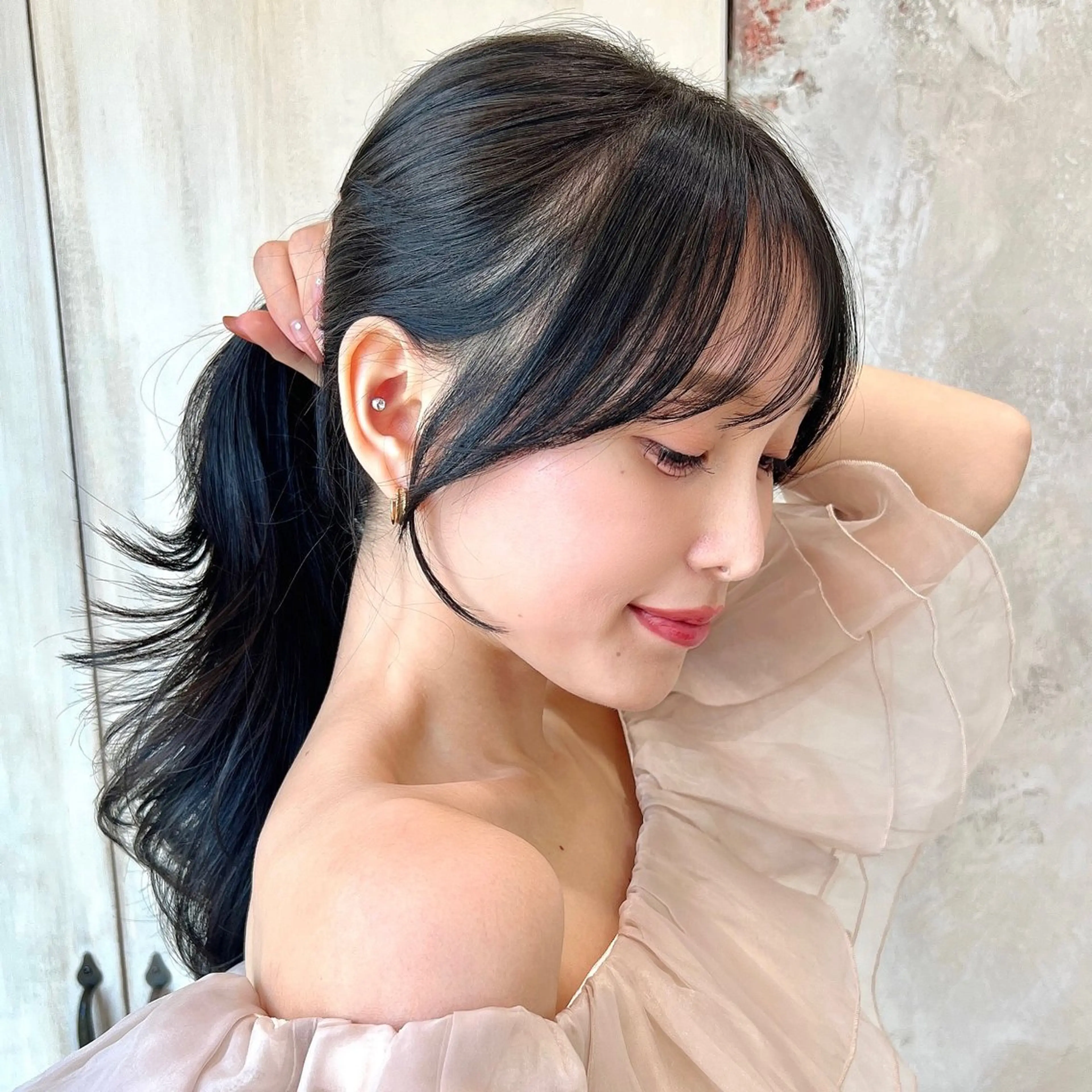 セミロング 顔周りカット シースルーバング カット ヘアカラー トリートメント 🧡くびれヘア/前髪 顔周り🧡久原結衣のヘアスタイル